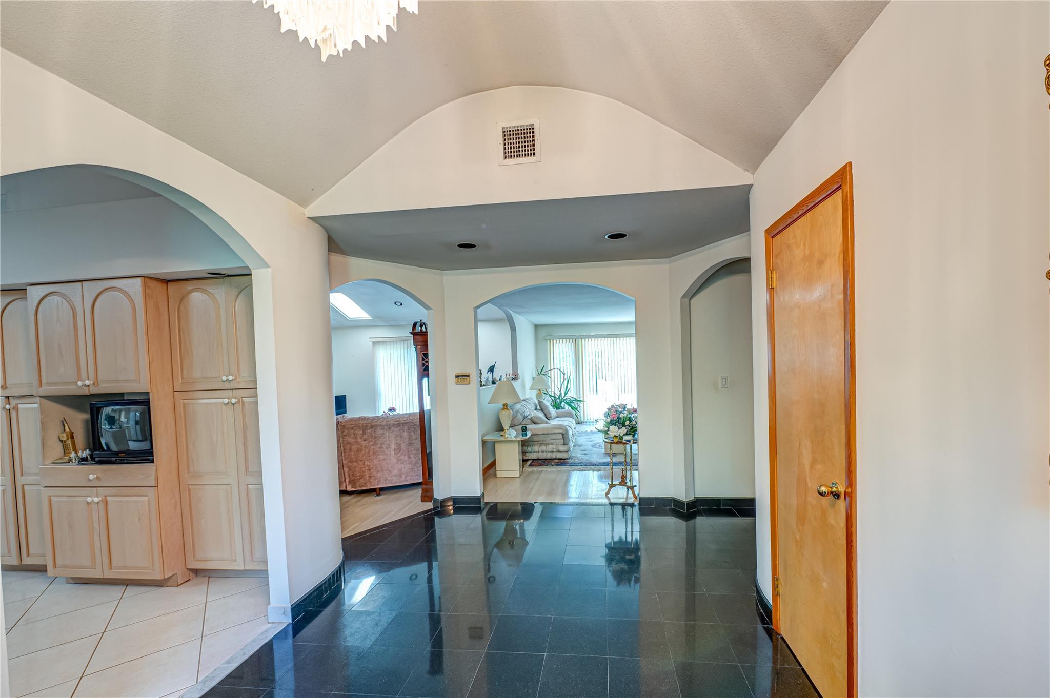 #11 photo, 22 Penn Drive, 東長島 Dix小山 Dix Hills , NY 11746