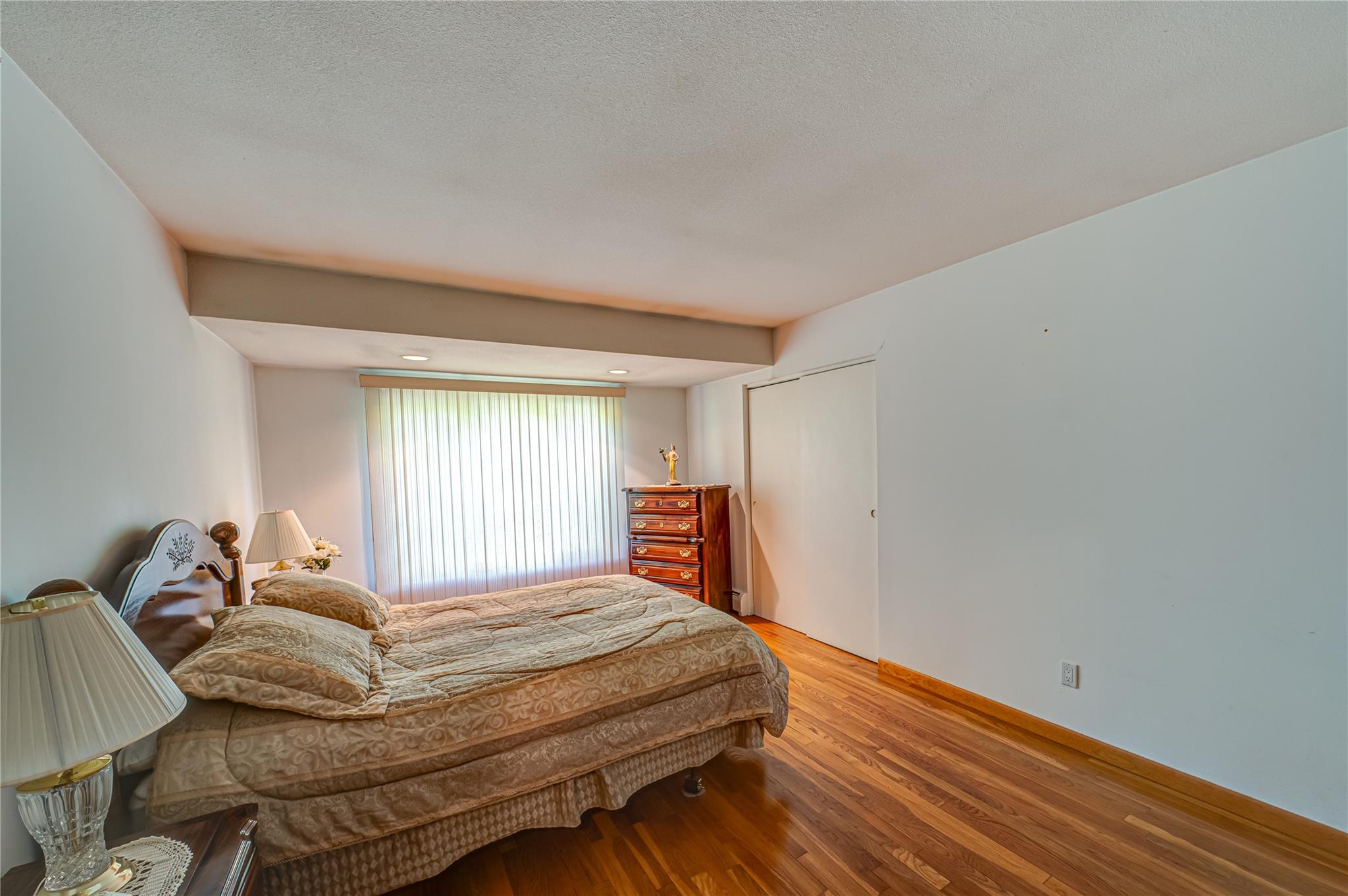 #14 photo, 22 Penn Drive, 東長島 Dix小山 Dix Hills , NY 11746