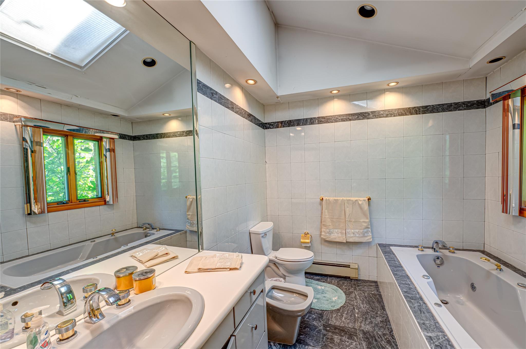 #18 photo, 22 Penn Drive, 東長島 Dix小山 Dix Hills , NY 11746