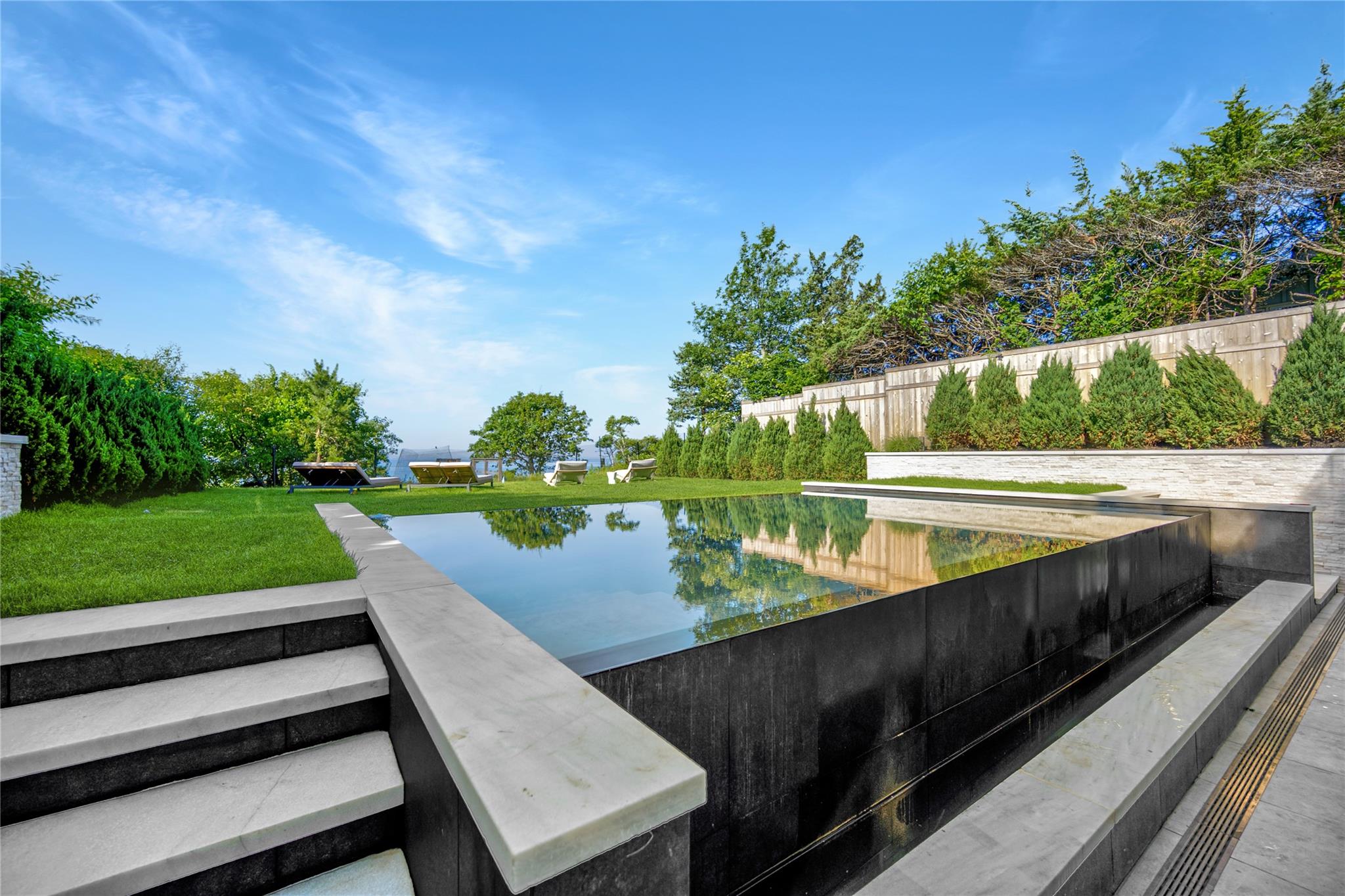 #17 photo, 40 Oceanview Drive, サフォーク郡 Southampton , NY 11968