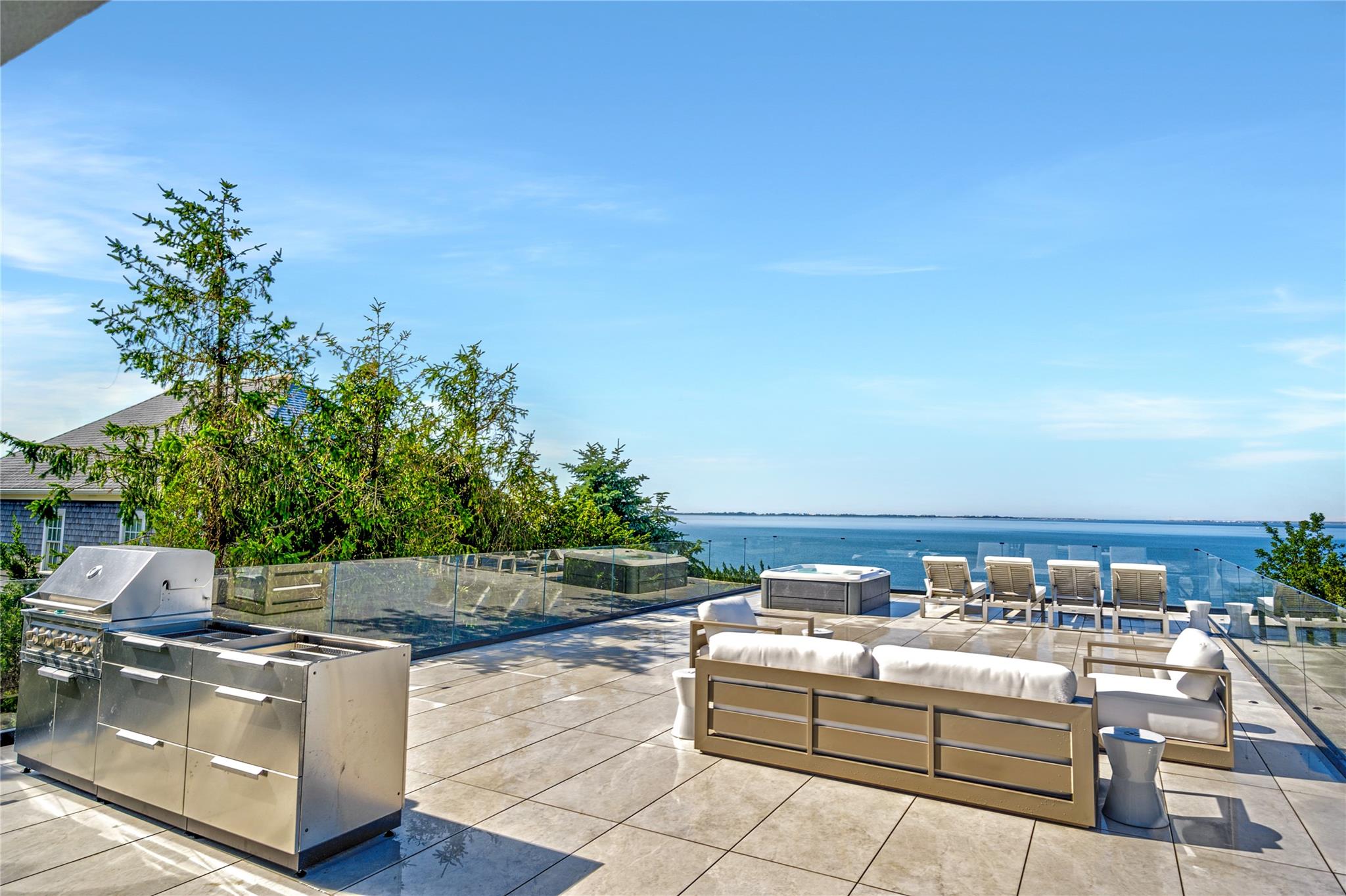 #18 photo, 40 Oceanview Drive, サフォーク郡 Southampton , NY 11968