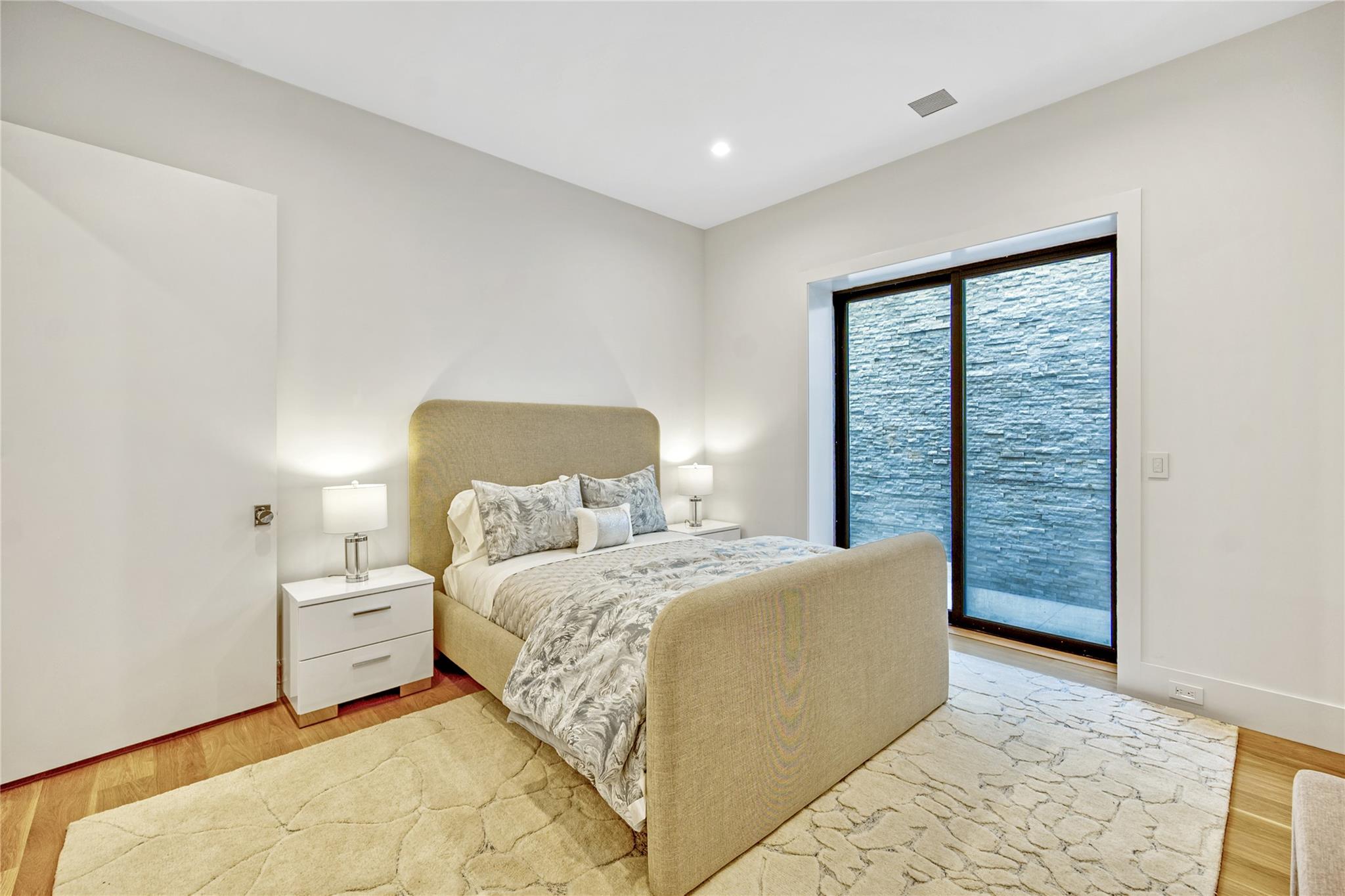 #9 photo, 40 Oceanview Drive, サフォーク郡 Southampton , NY 11968