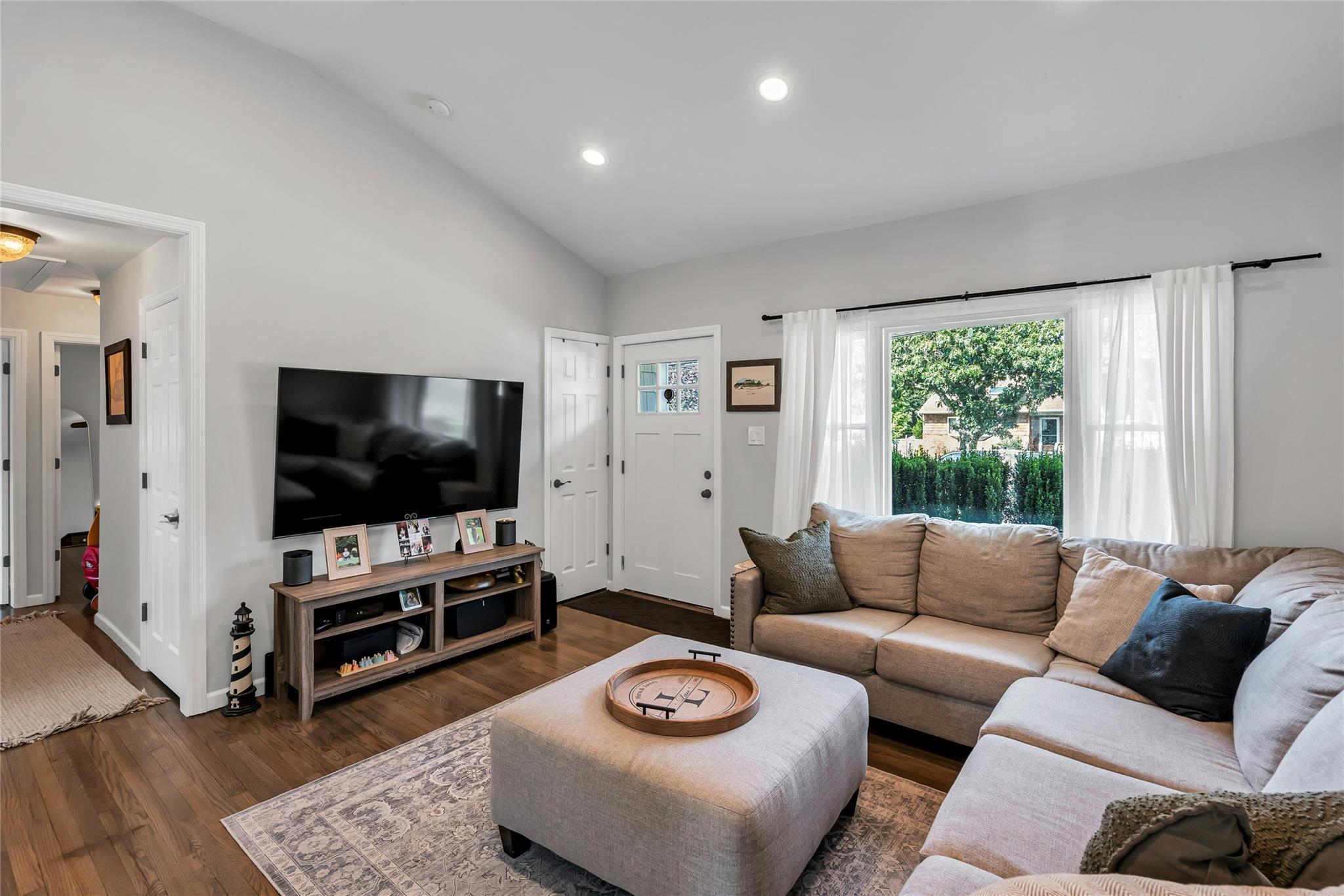 #12 photo, 49 S Summit Avenue, 東長島 Patchogue , NY 11772