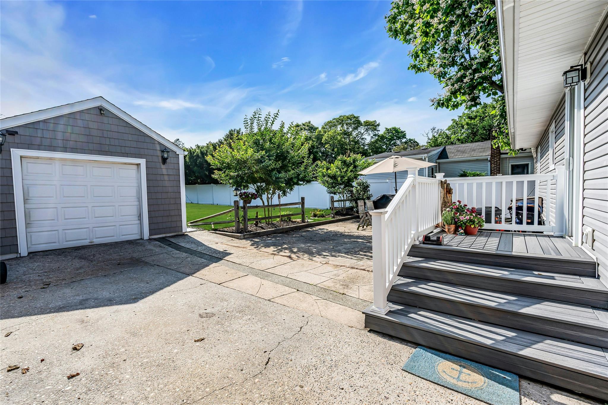 #16 photo, 49 S Summit Avenue, 東長島 Patchogue , NY 11772