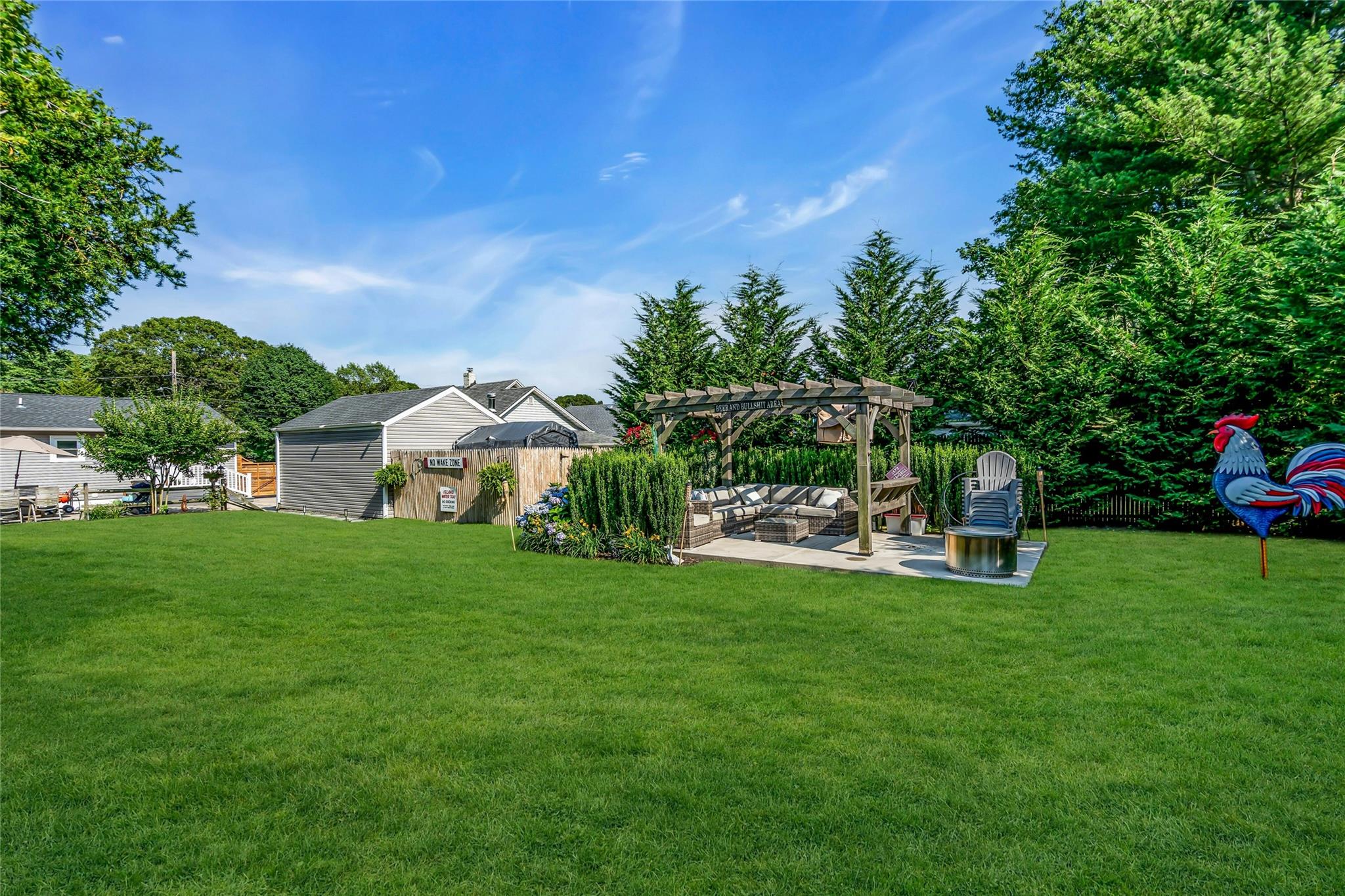 #19 photo, 49 S Summit Avenue, 東長島 Patchogue , NY 11772