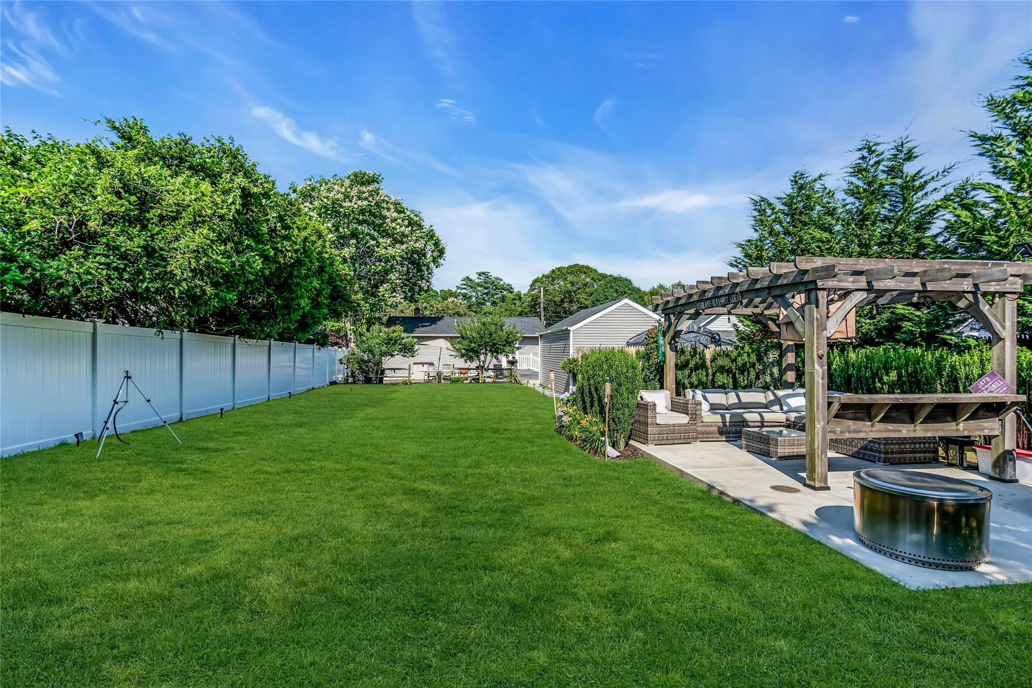 #20 photo, 49 S Summit Avenue, 東長島 Patchogue , NY 11772