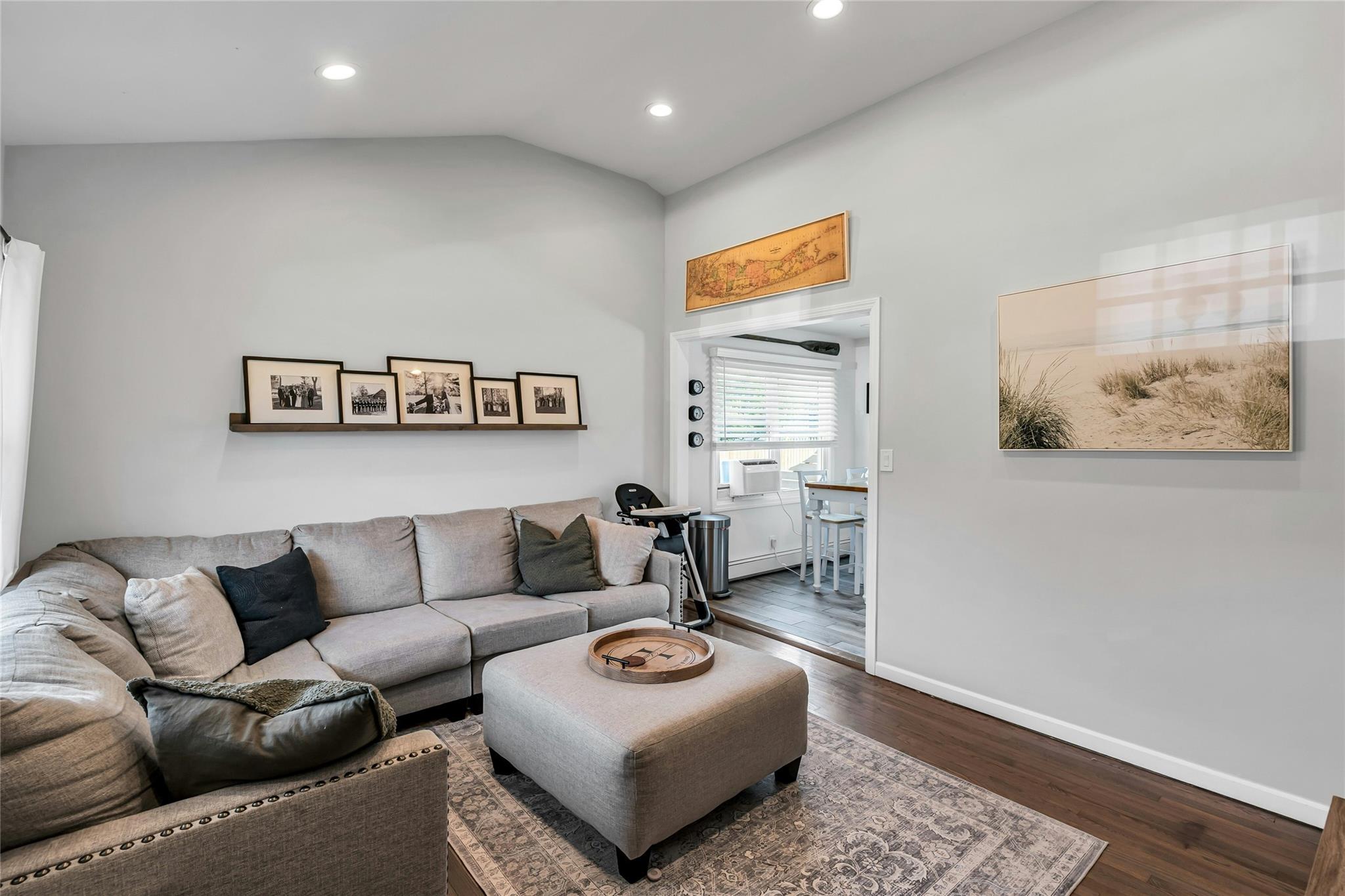 #4 photo, 49 S Summit Avenue, 東長島 Patchogue , NY 11772