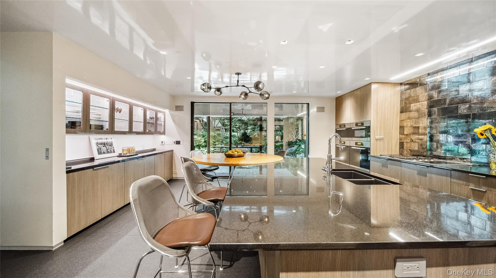 #13 photo, Manhasset, ナッソー郡 Manhasset , NY 11030