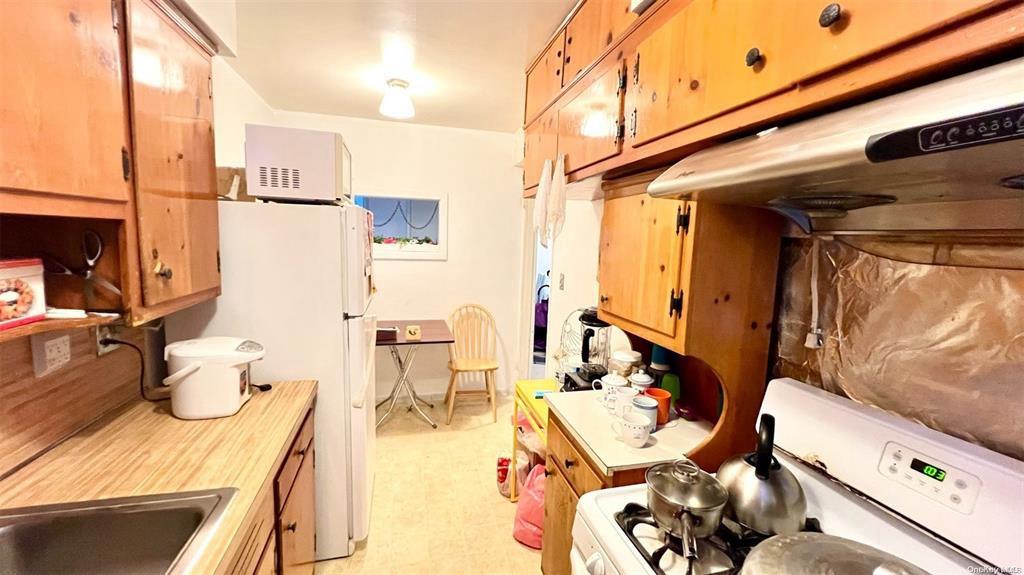 #8 photo, 3815 149th Street, クイーンズ区 Flushing , NY 11354