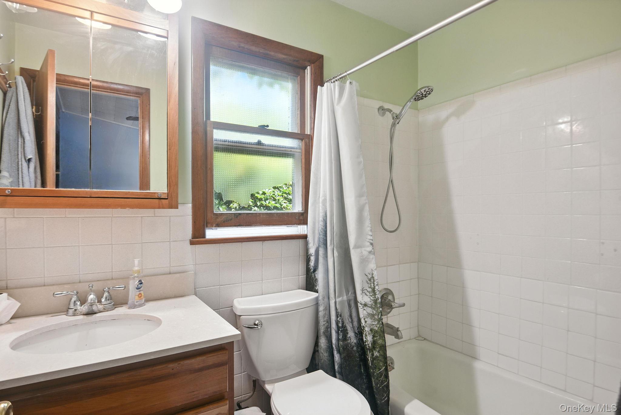 #5 photo, 14 Pine Street, Lake Peekskill , NY 10537