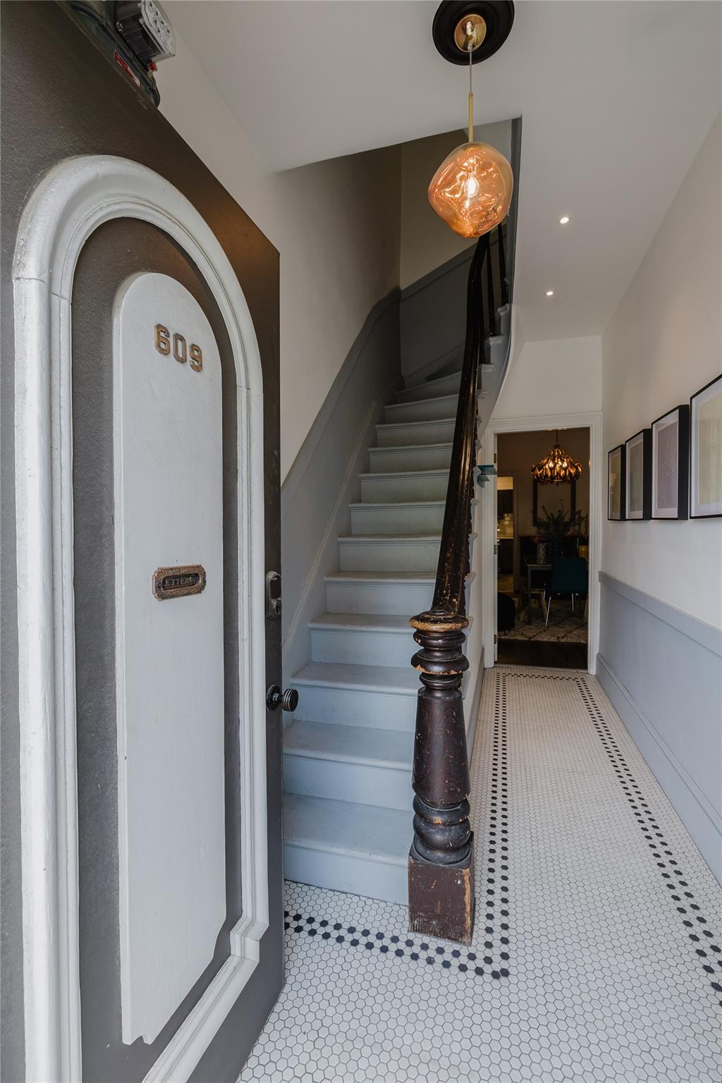 #18 photo, 609 State Street, Hudson , NY 12534