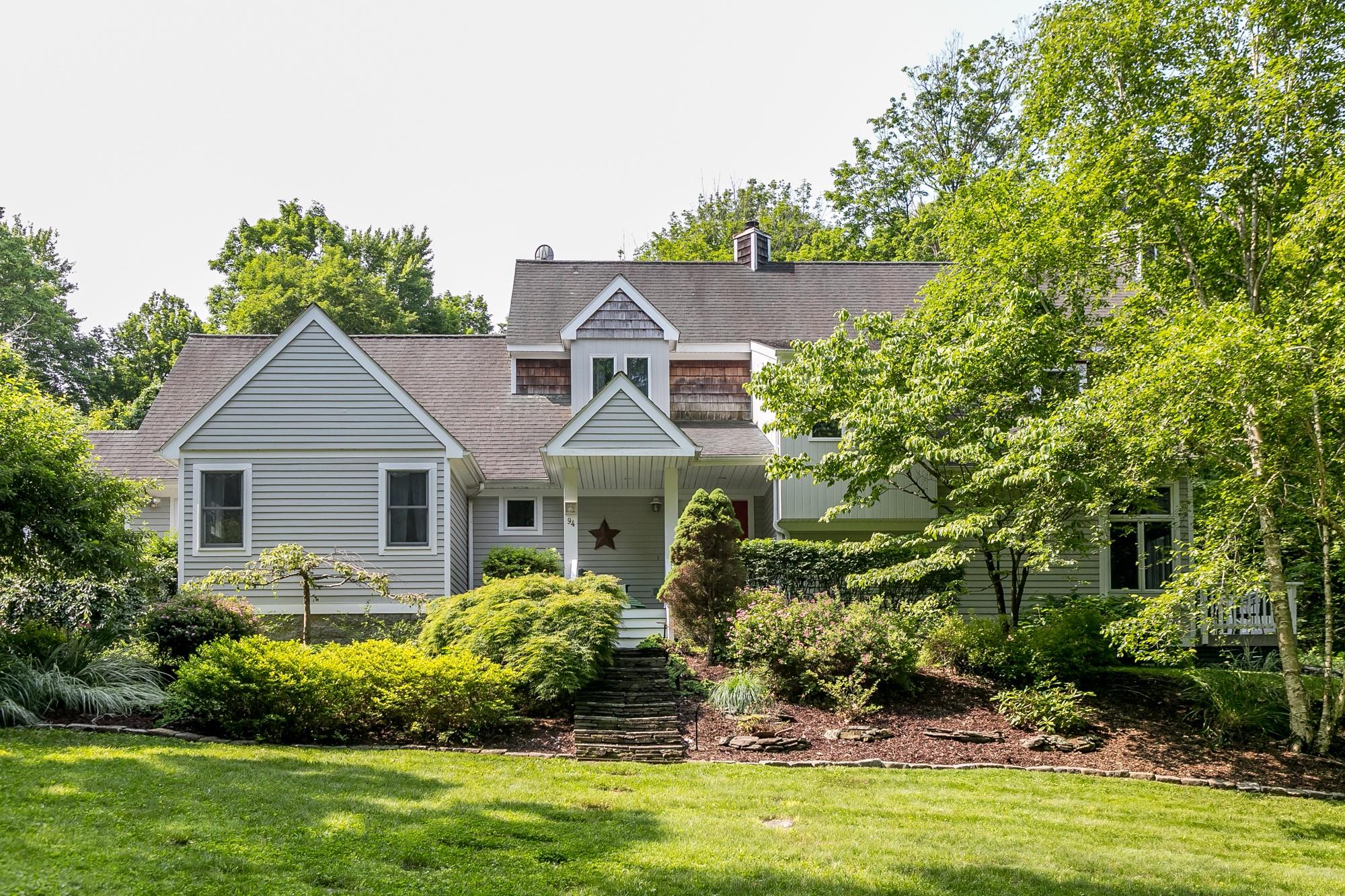 #1 photo, 94 Old Albany Post Road, Rhinebeck , NY 12572