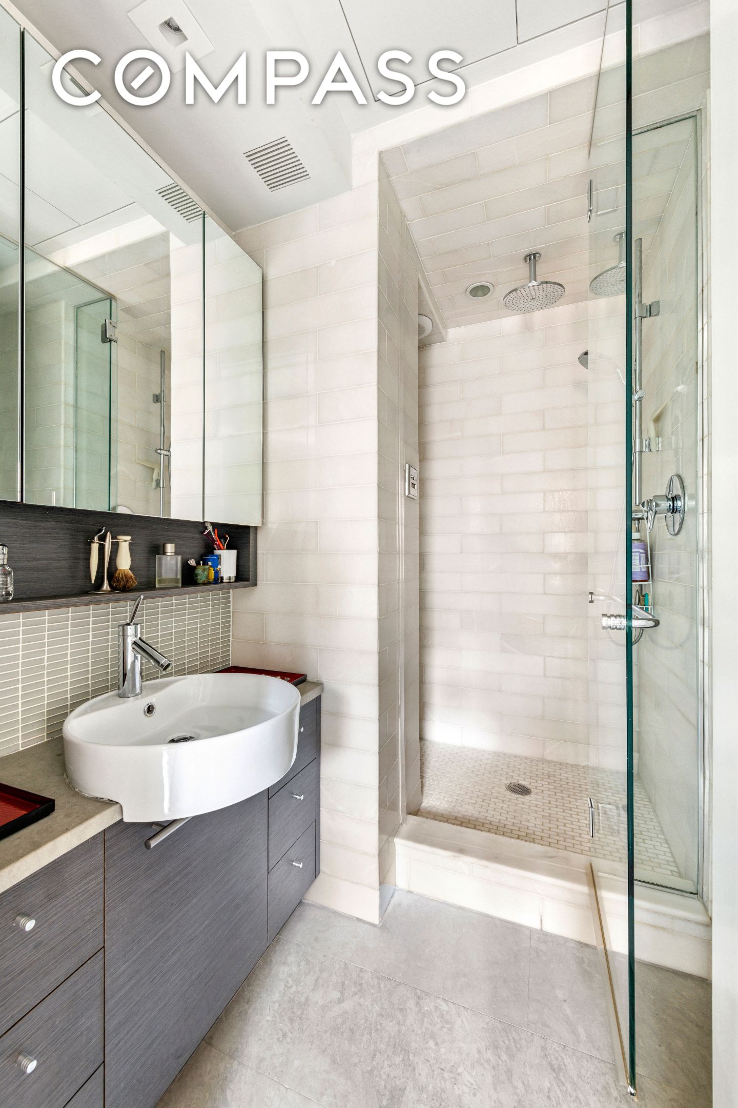 #13 photo, 1 W 67th Street, マンハッタン Upper West Side , NY 10023