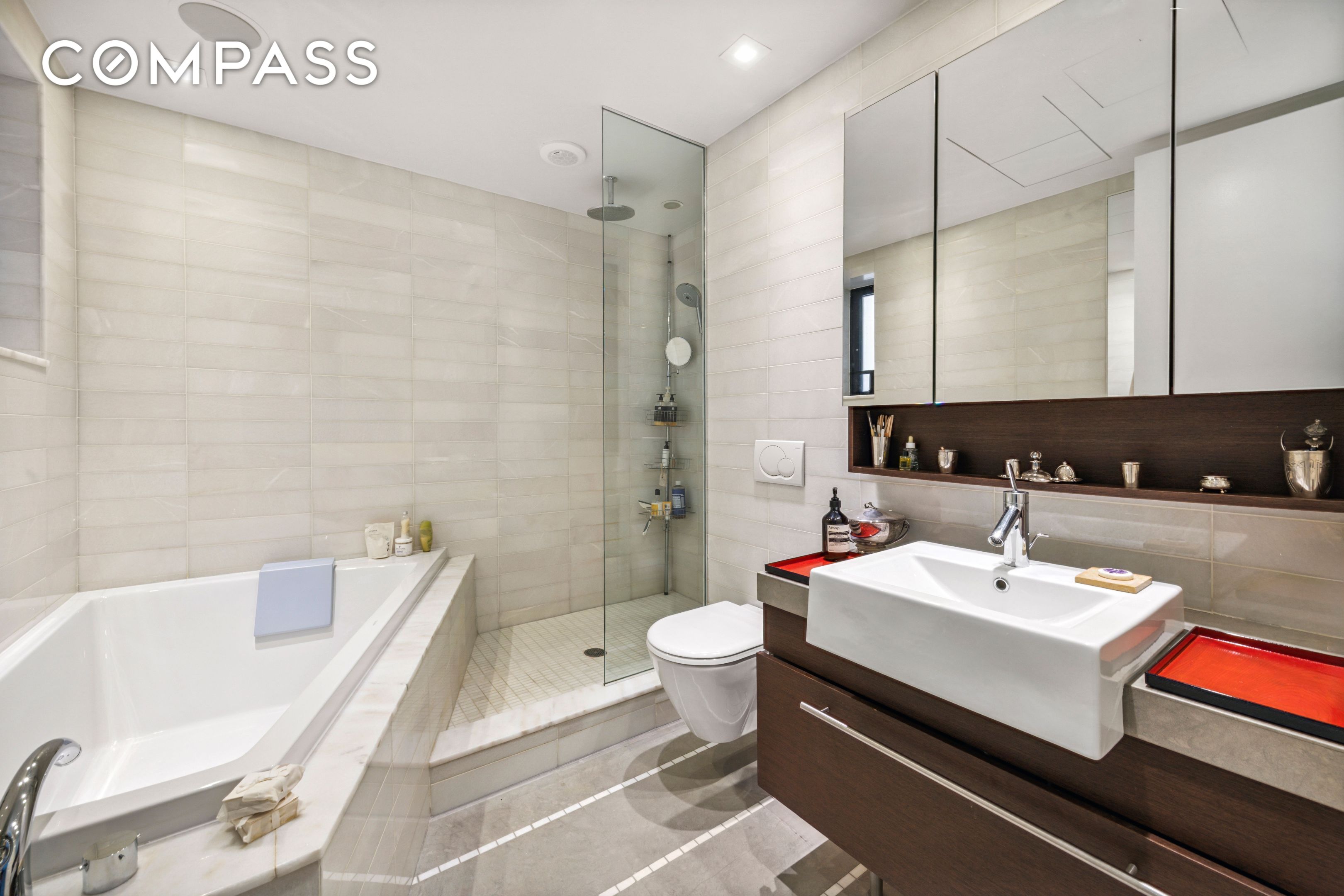 #15 photo, 1 W 67th Street, マンハッタン Upper West Side , NY 10023