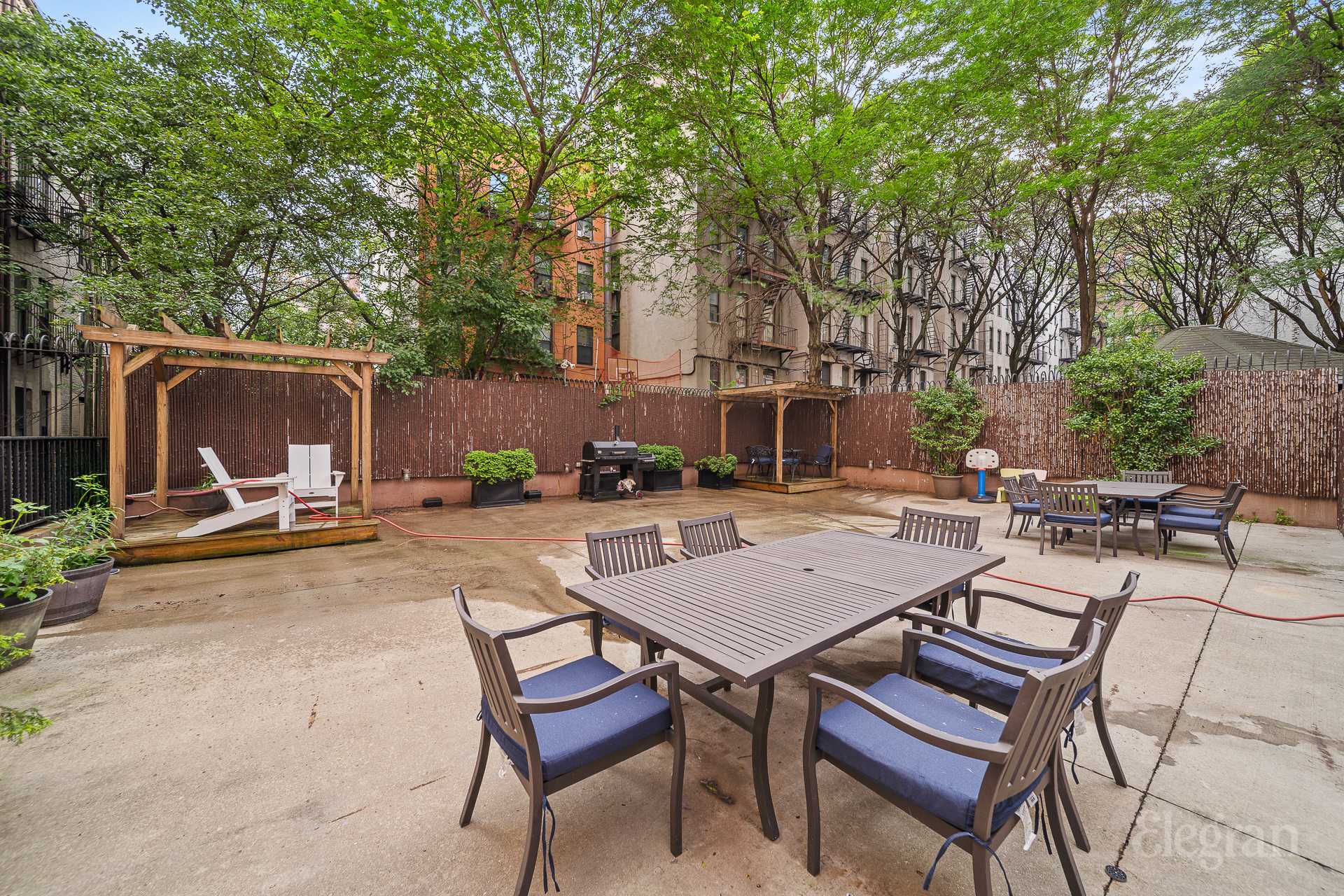 #13 photo, 1810 3rd Avenue, マンハッタン East Harlem , NY 10029