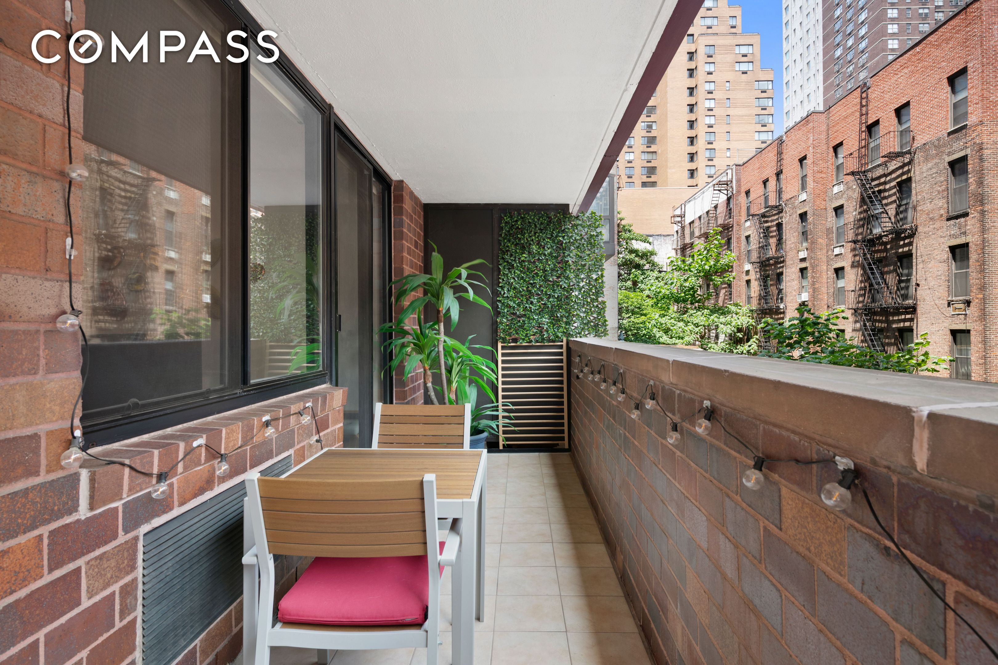 #4 photo, 233 E 86th Street, マンハッタン Upper East Side , NY 10028