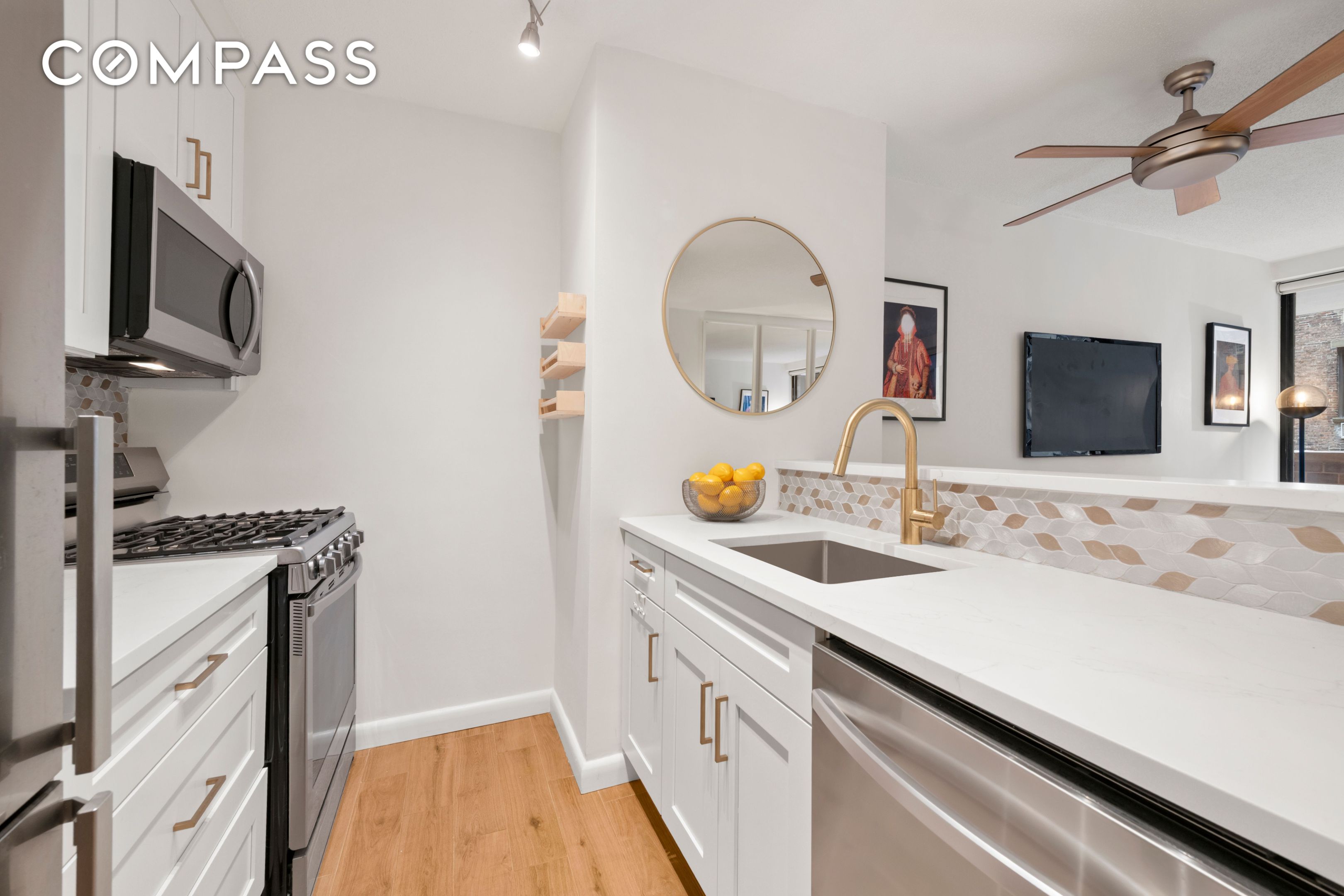 #8 photo, 233 E 86th Street, マンハッタン Upper East Side , NY 10028