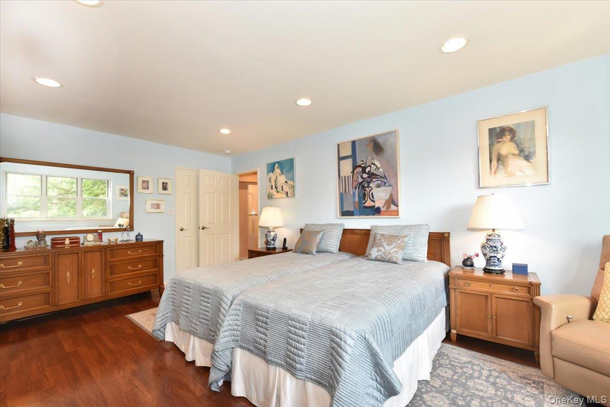 #20 photo, 180 S Middle Neck Road, ナッソー郡 Great Neck , NY 11021