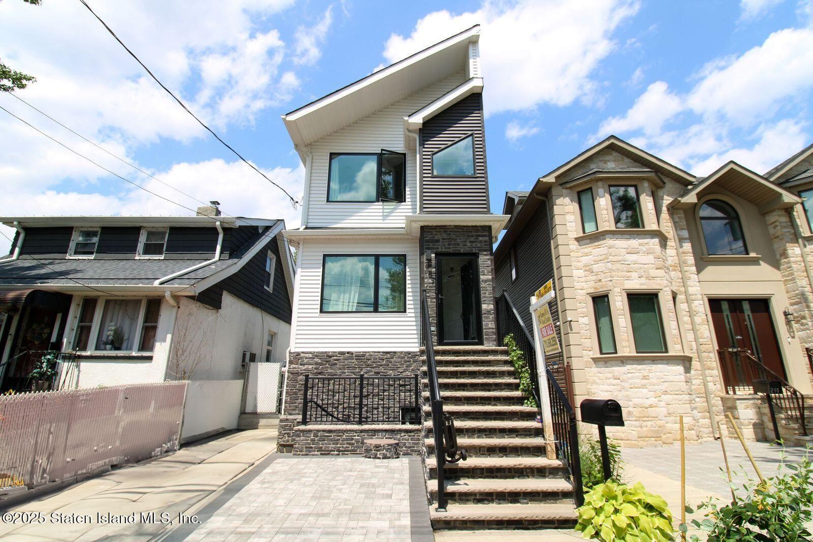 #1 photo, 287 Alter Avenue, Staten Island , NY 10305