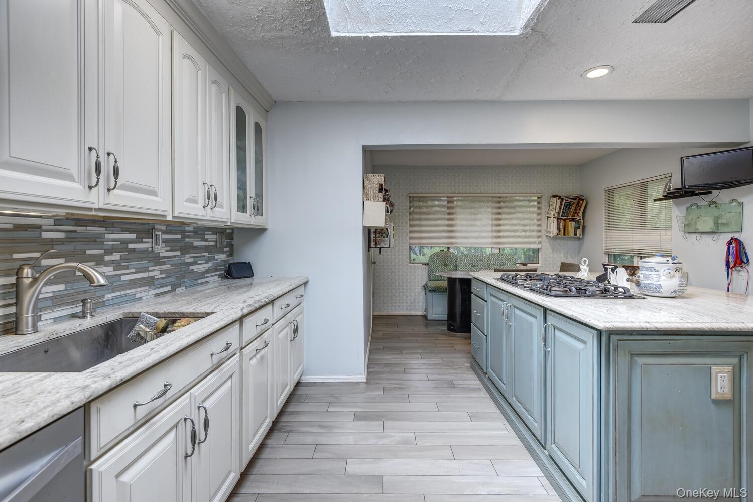 #11 photo, 61 Locust Lane, ナッソー郡 Roslyn Heights , NY 11577