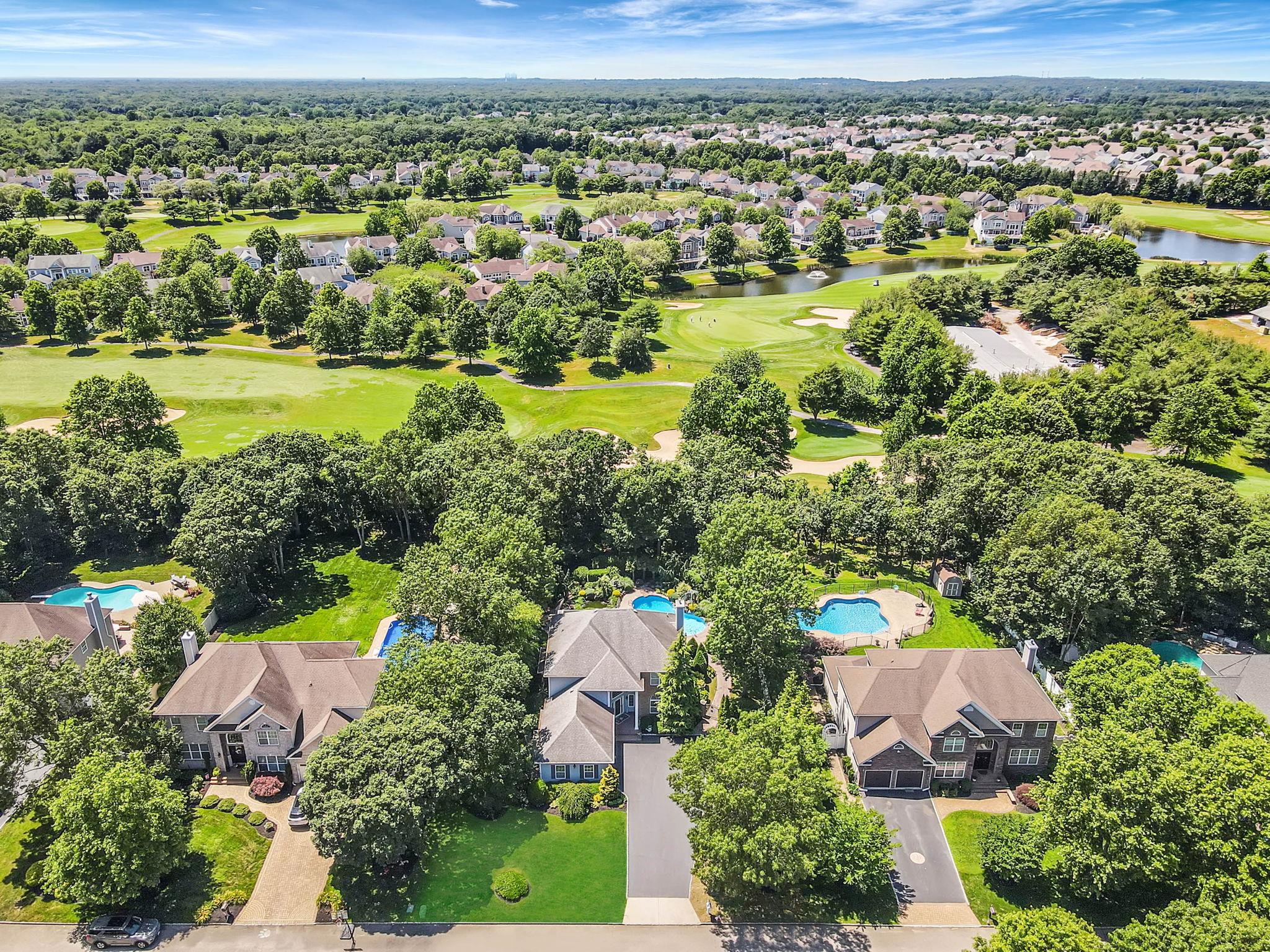 #3 photo, 40 Independence Way, سوفولك Miller Place , NY 11764