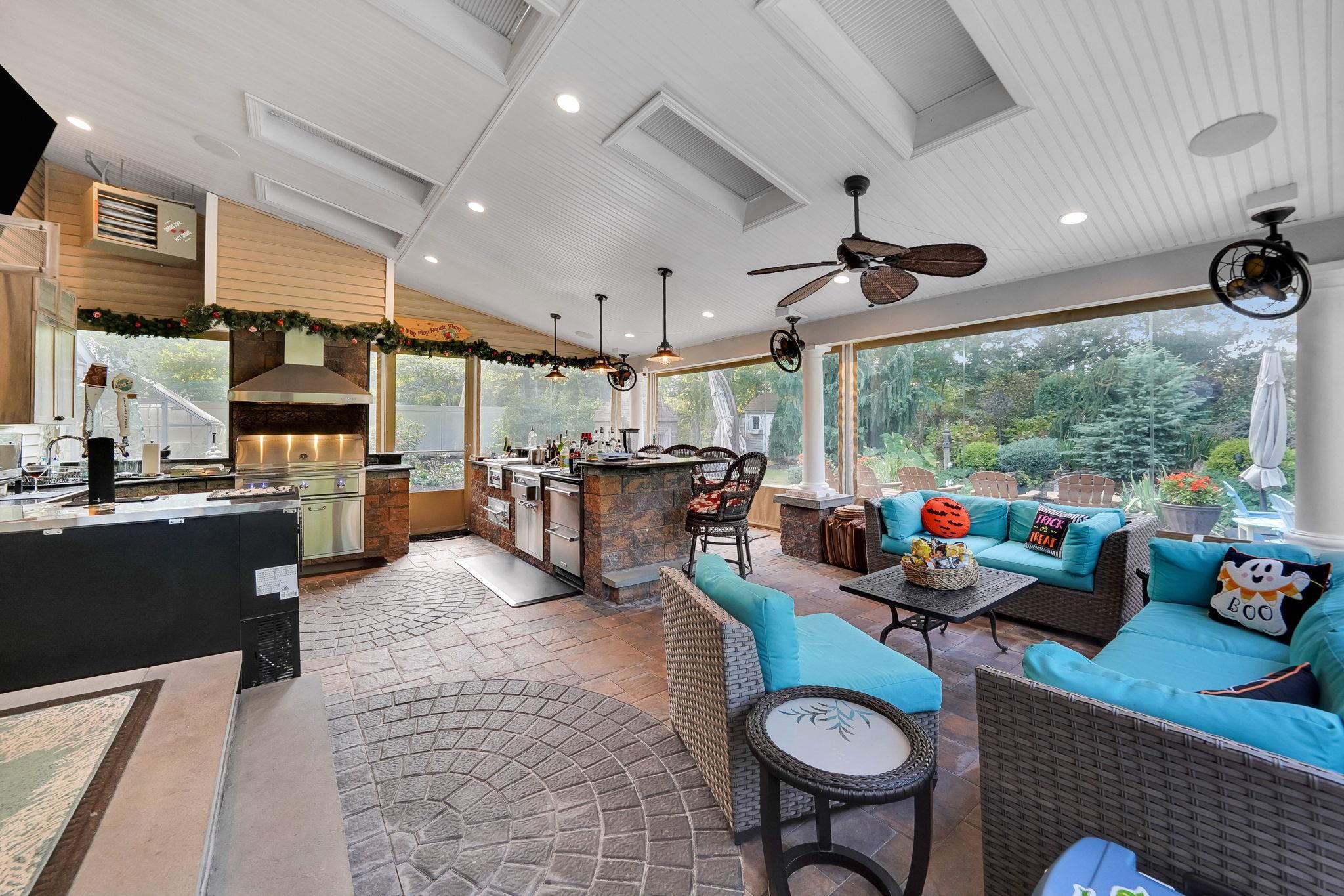 #7 photo, 40 Independence Way, سوفولك Miller Place , NY 11764