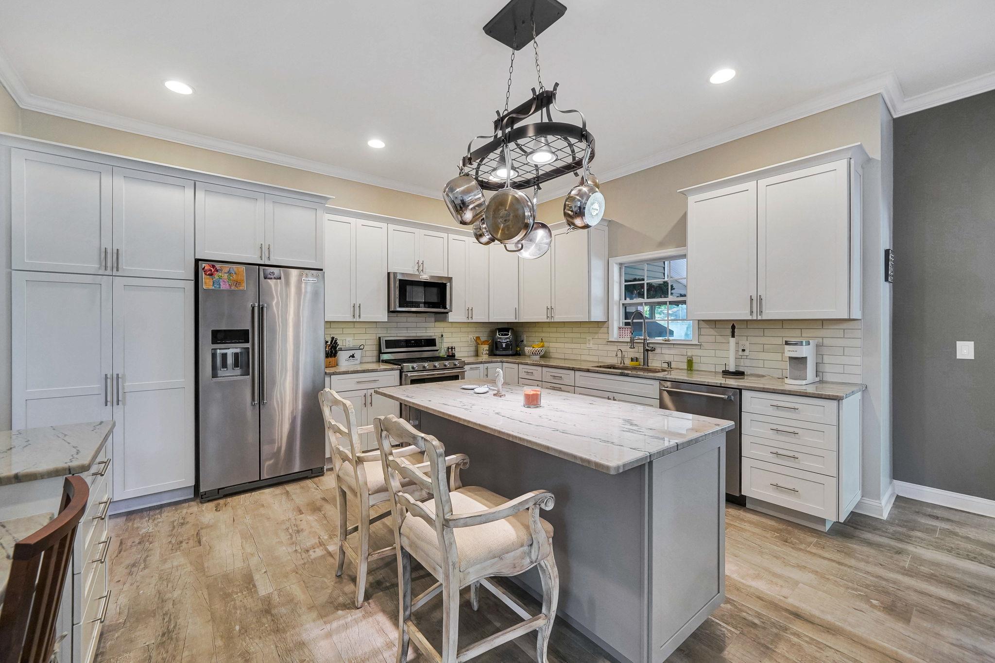 #9 photo, 40 Independence Way, سوفولك Miller Place , NY 11764