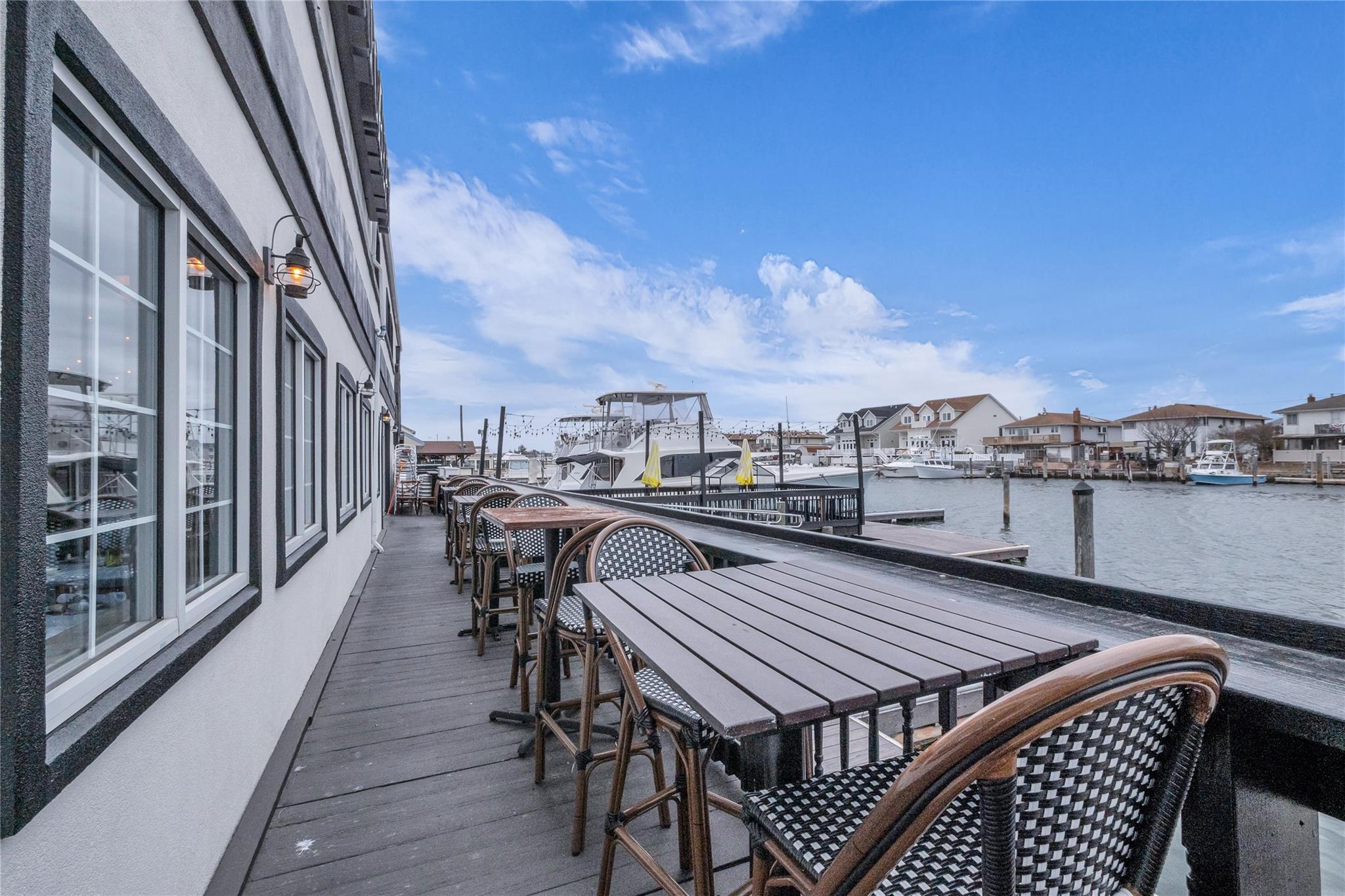 #10 photo, 301 Woodcleft Avenue, ナッソー郡 Freeport , NY 11520