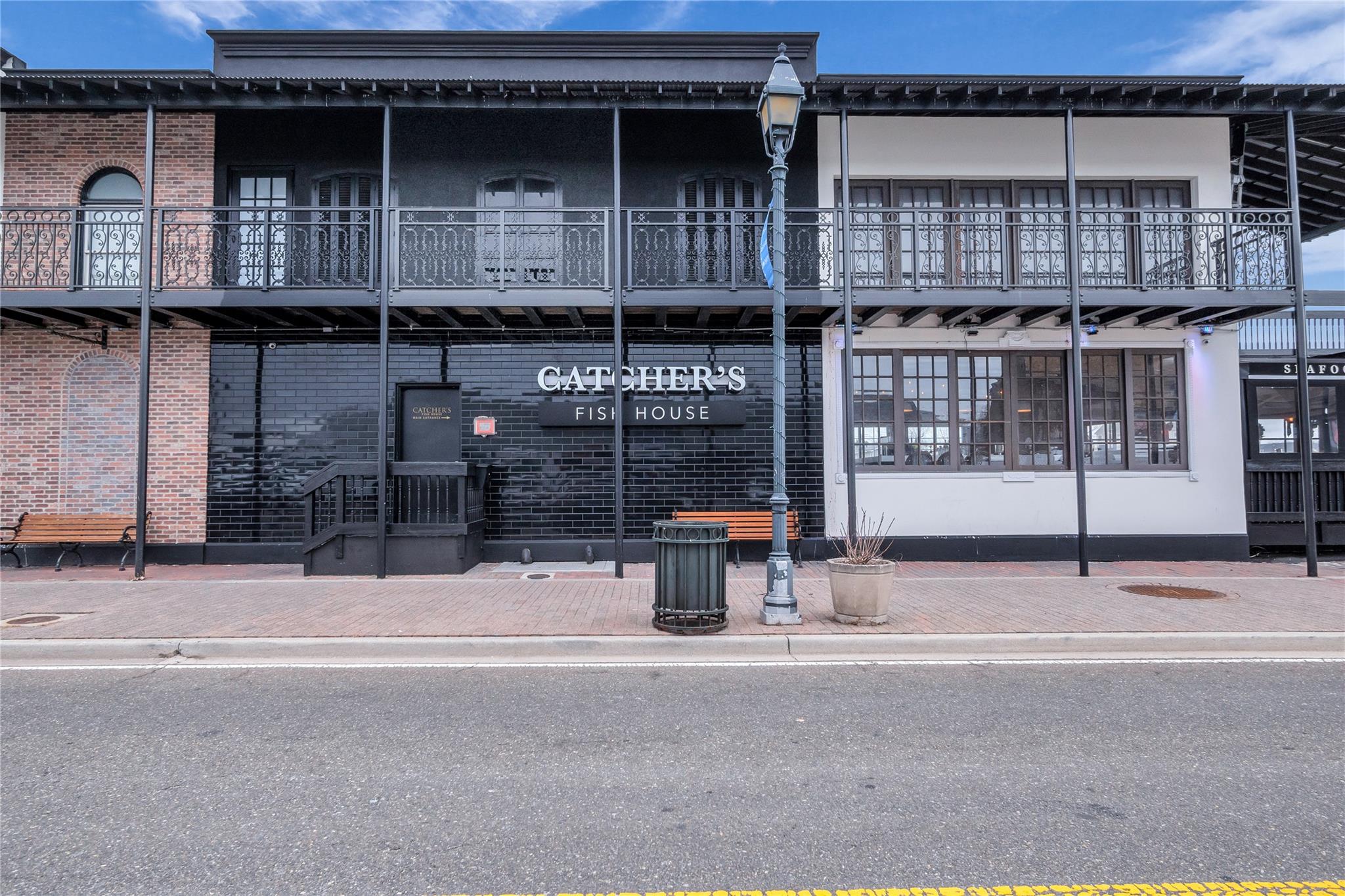 #5 photo, 301 Woodcleft Avenue, ナッソー郡 Freeport , NY 11520