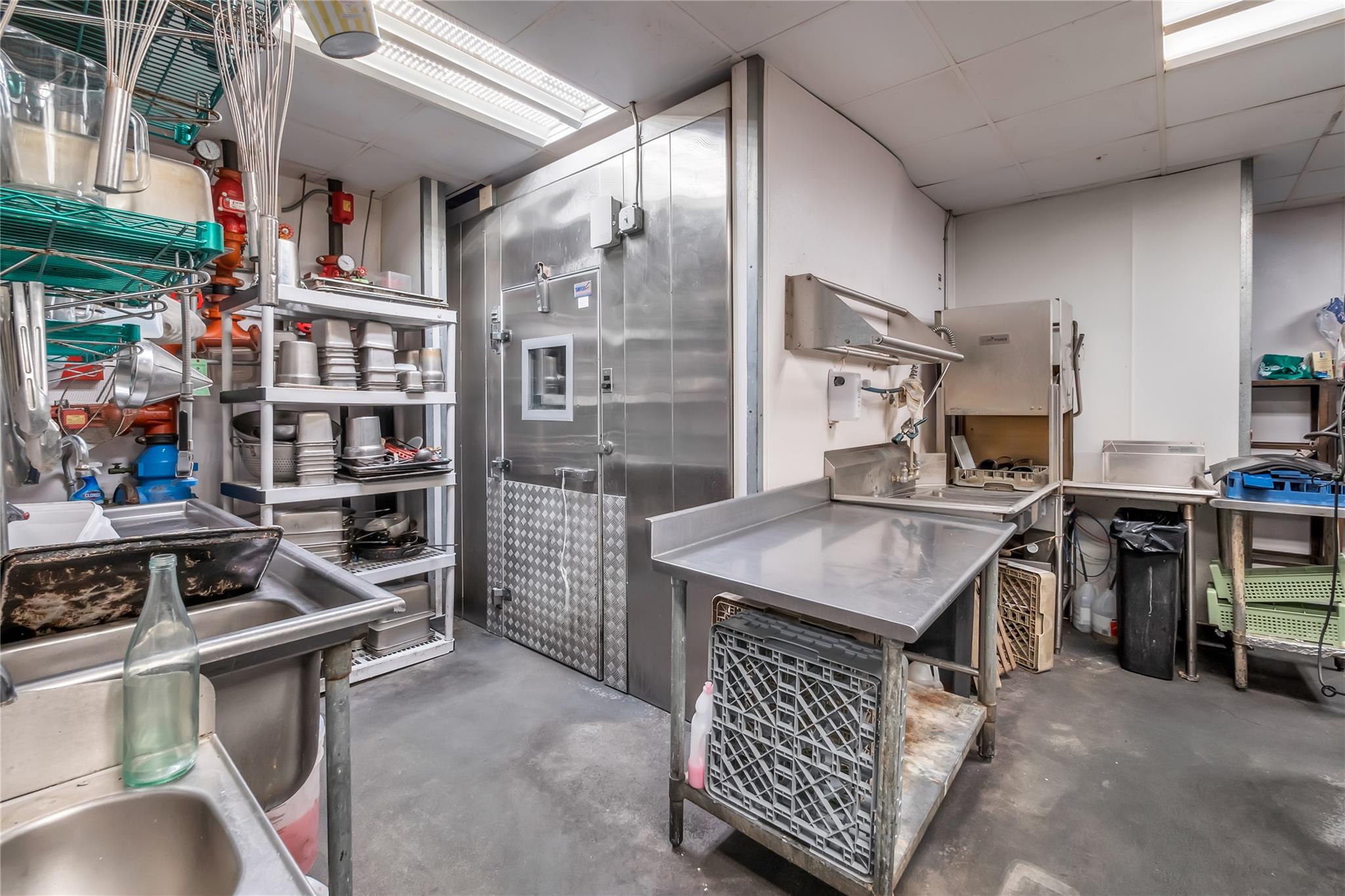 #7 photo, 301 Woodcleft Avenue, ナッソー郡 Freeport , NY 11520