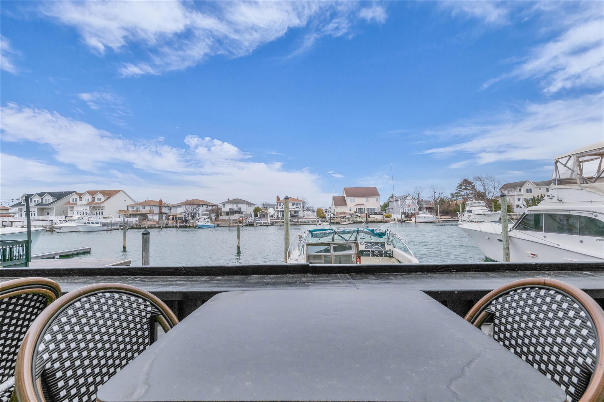 #9 photo, 301 Woodcleft Avenue, ナッソー郡 Freeport , NY 11520