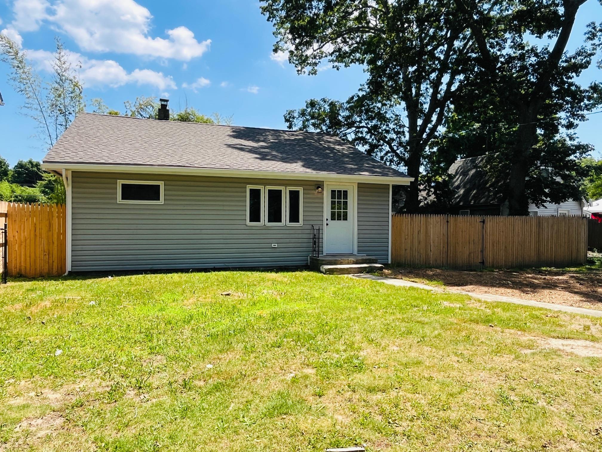 #1 photo, 191 Laurelton Drive, سوفولك Mastic Beach , NY 11951