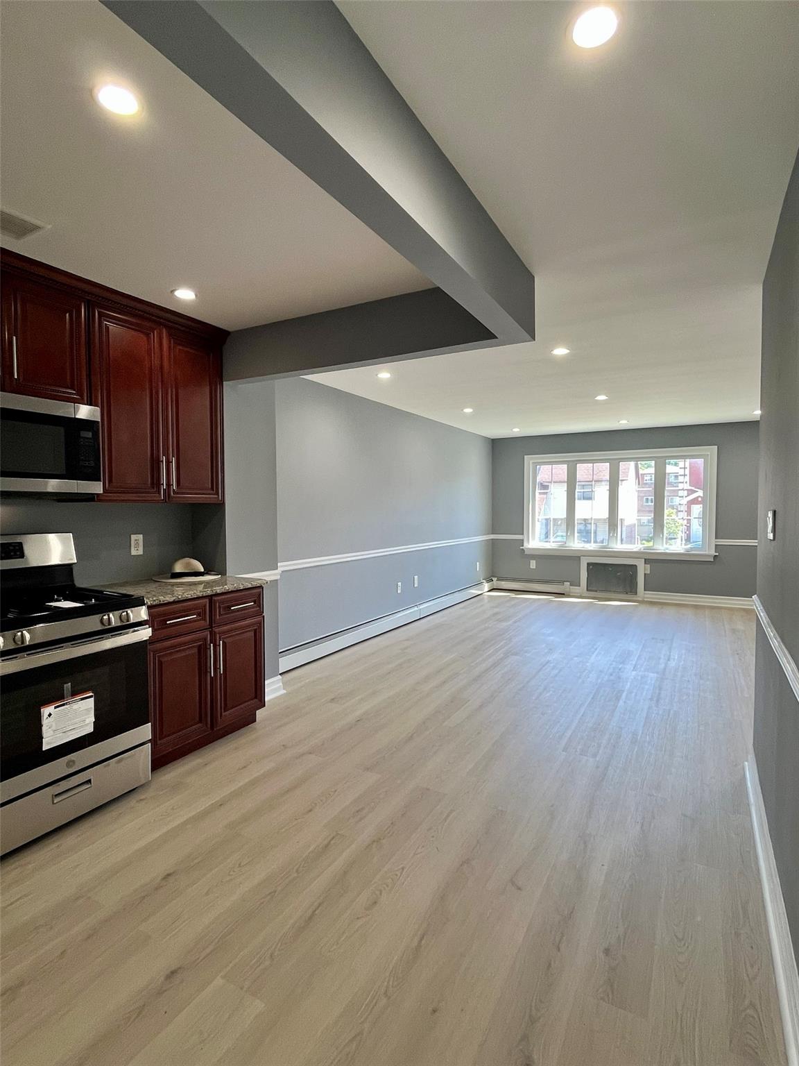 #18 photo, 819 Hollywood Avenue, برونكس Bronx , NY 10465