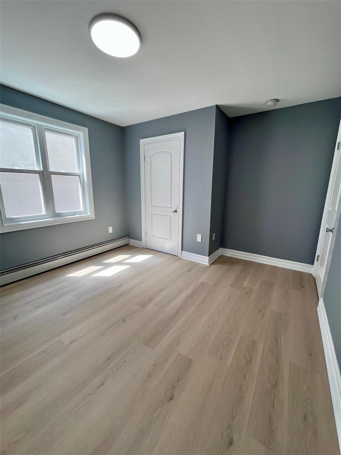 #8 photo, 819 Hollywood Avenue, برونكس Bronx , NY 10465