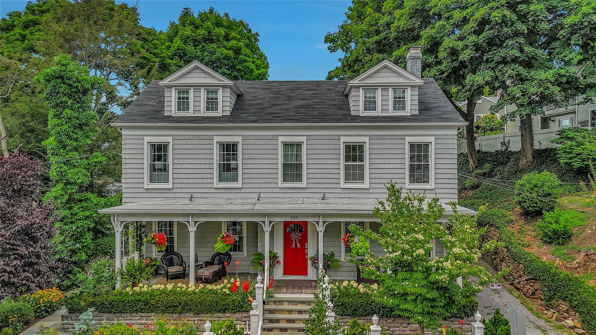 #1 photo, 203 E Broadway, Port Jefferson , NY 11777