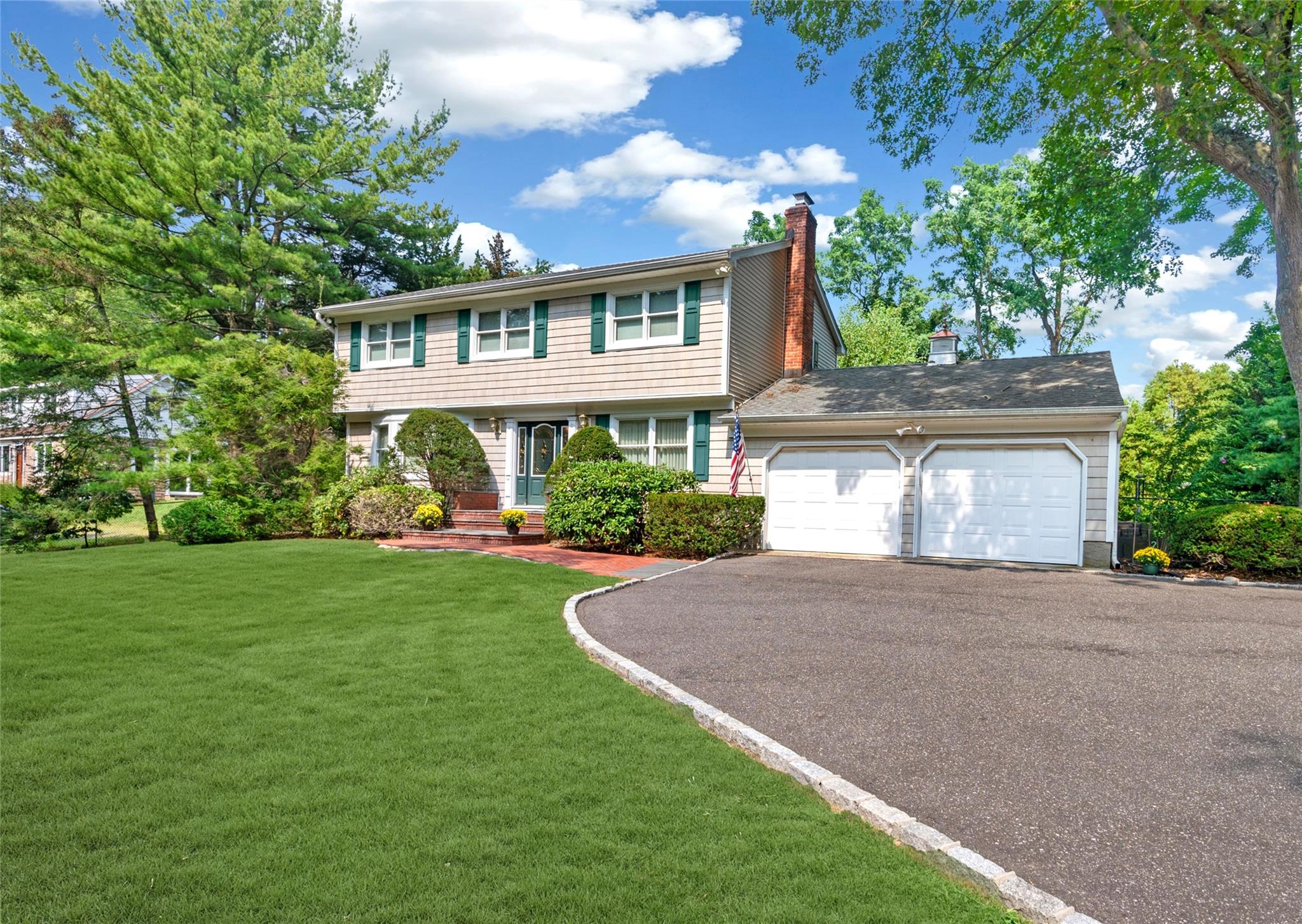 #1 photo, 101 Middleville Road, سوفولك Northport , NY 11768