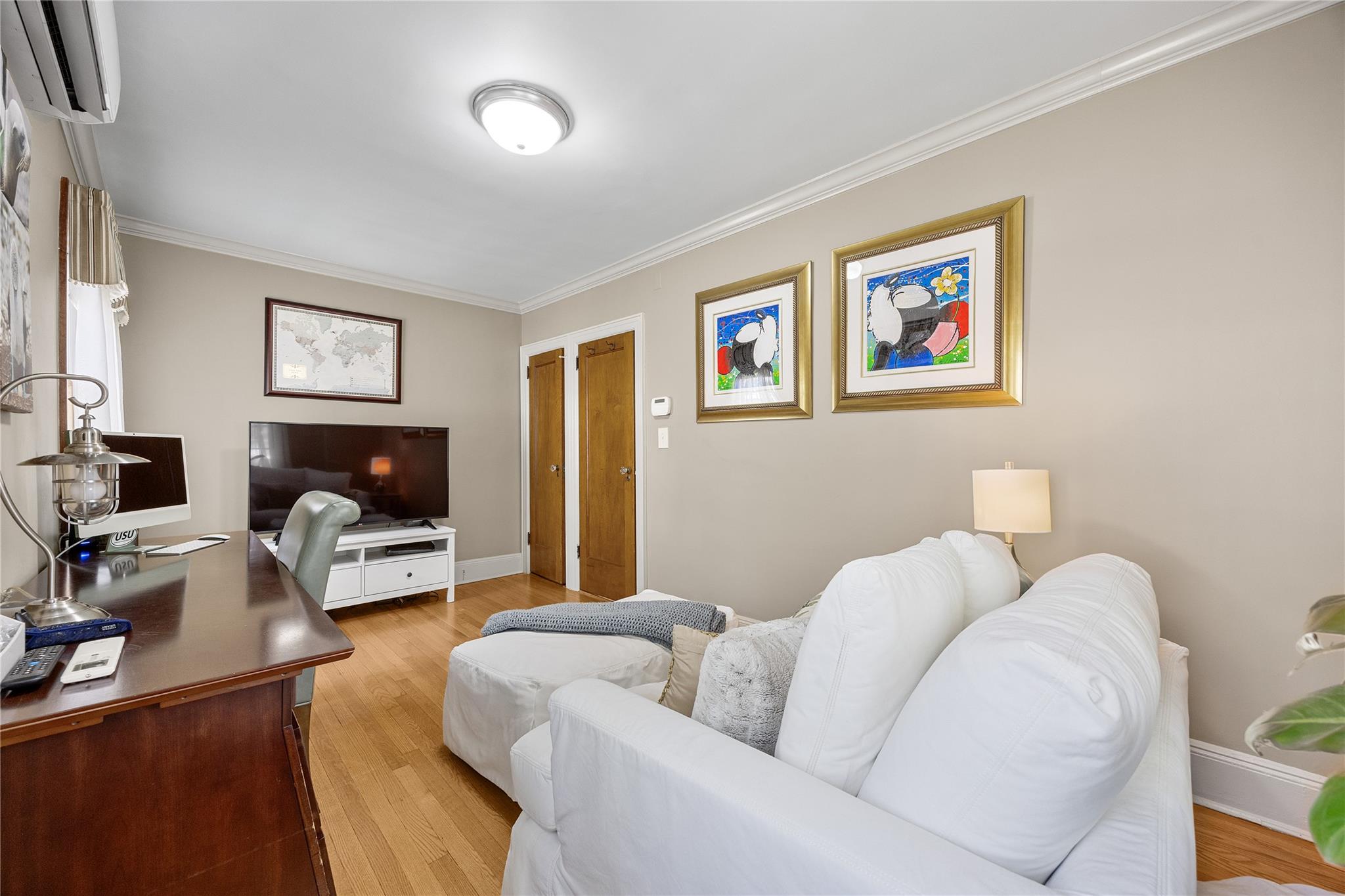 #13 photo, 27-01 167th Street, كوينز Flushing , NY 11358