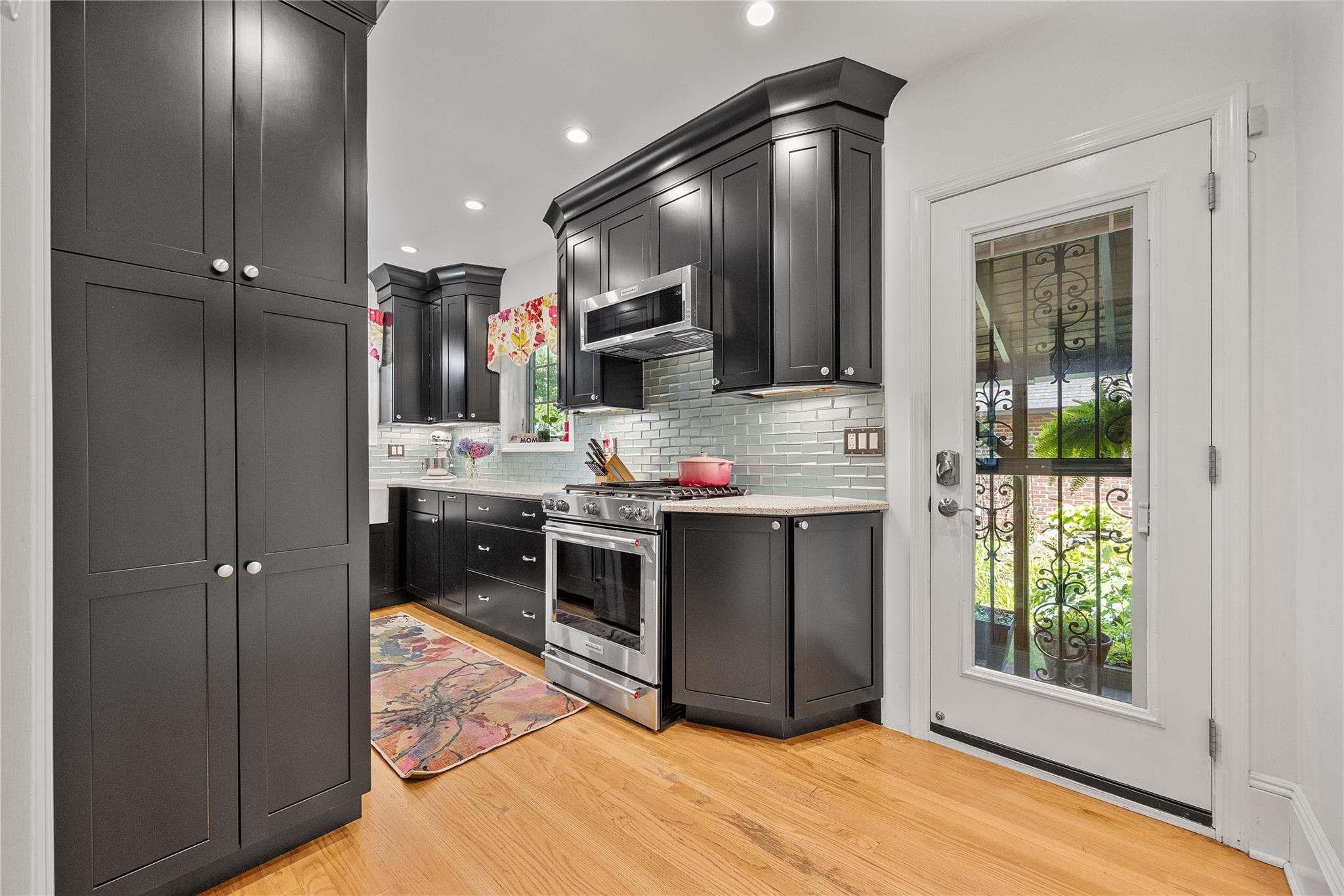 #9 photo, 27-01 167th Street, كوينز Flushing , NY 11358