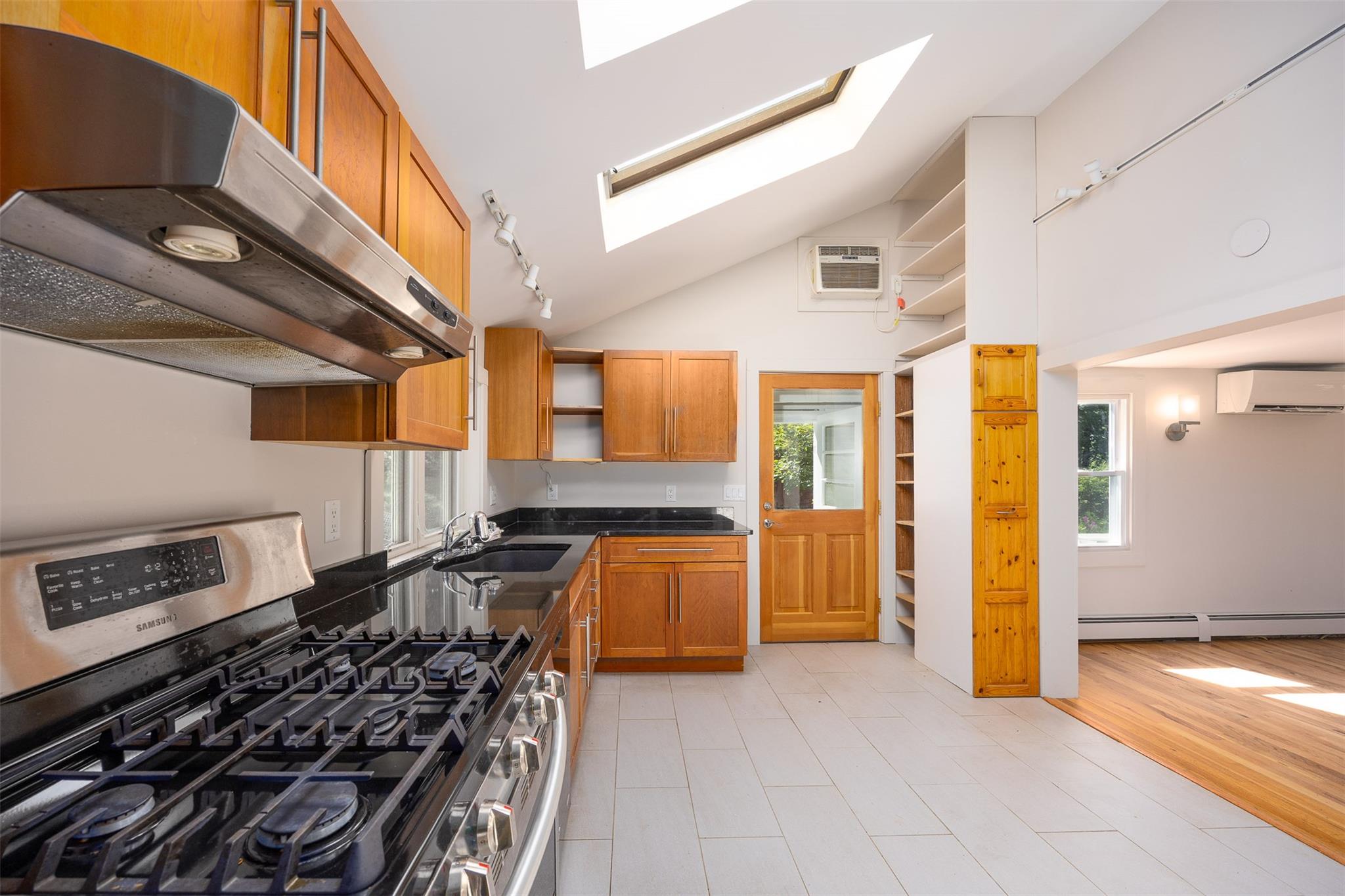 #8 photo, 125 Mountain Rest, New Paltz , NY 12561