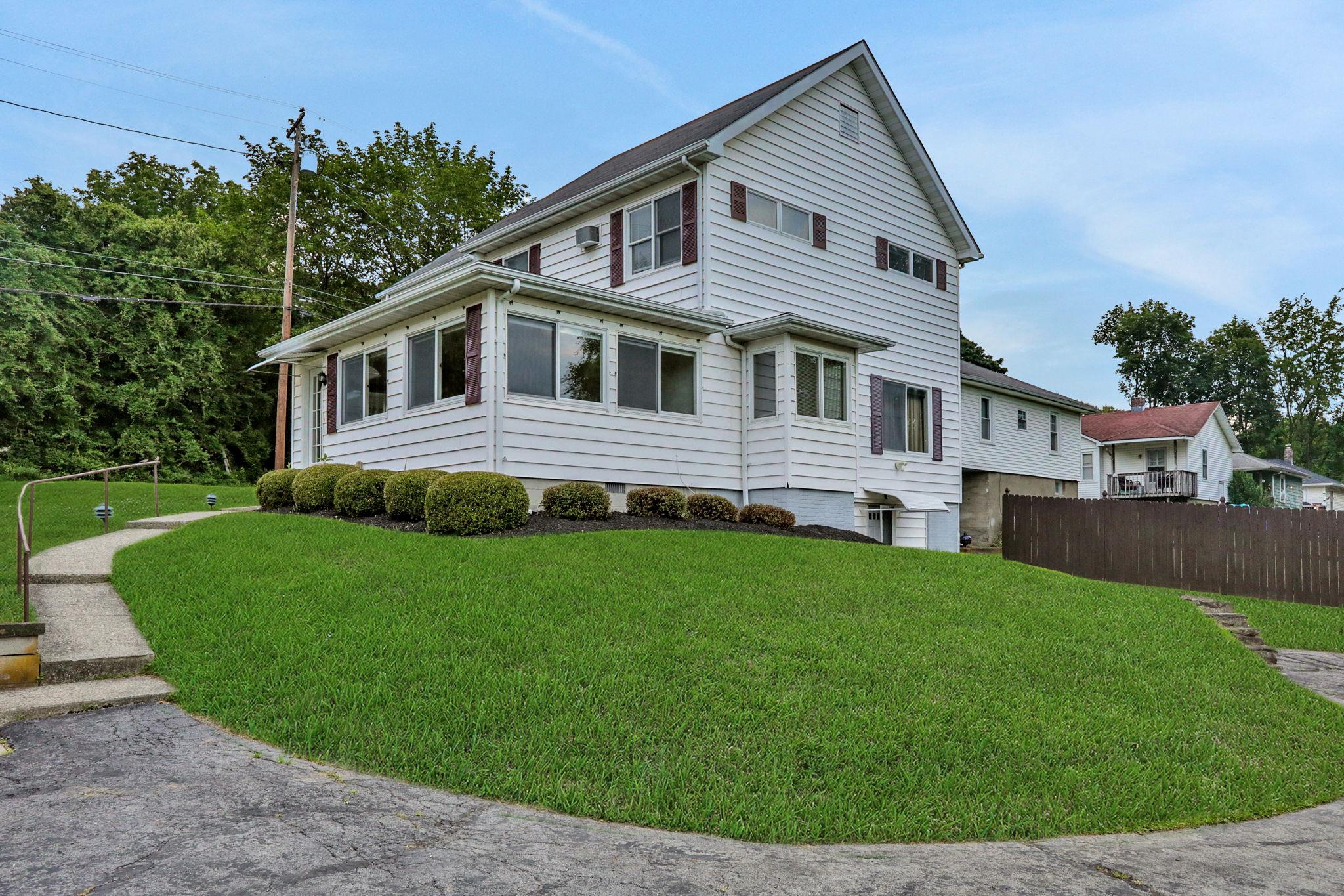 #1 photo, 52 Birdsall Avenue, 紐約州 Marlboro , NY 12542