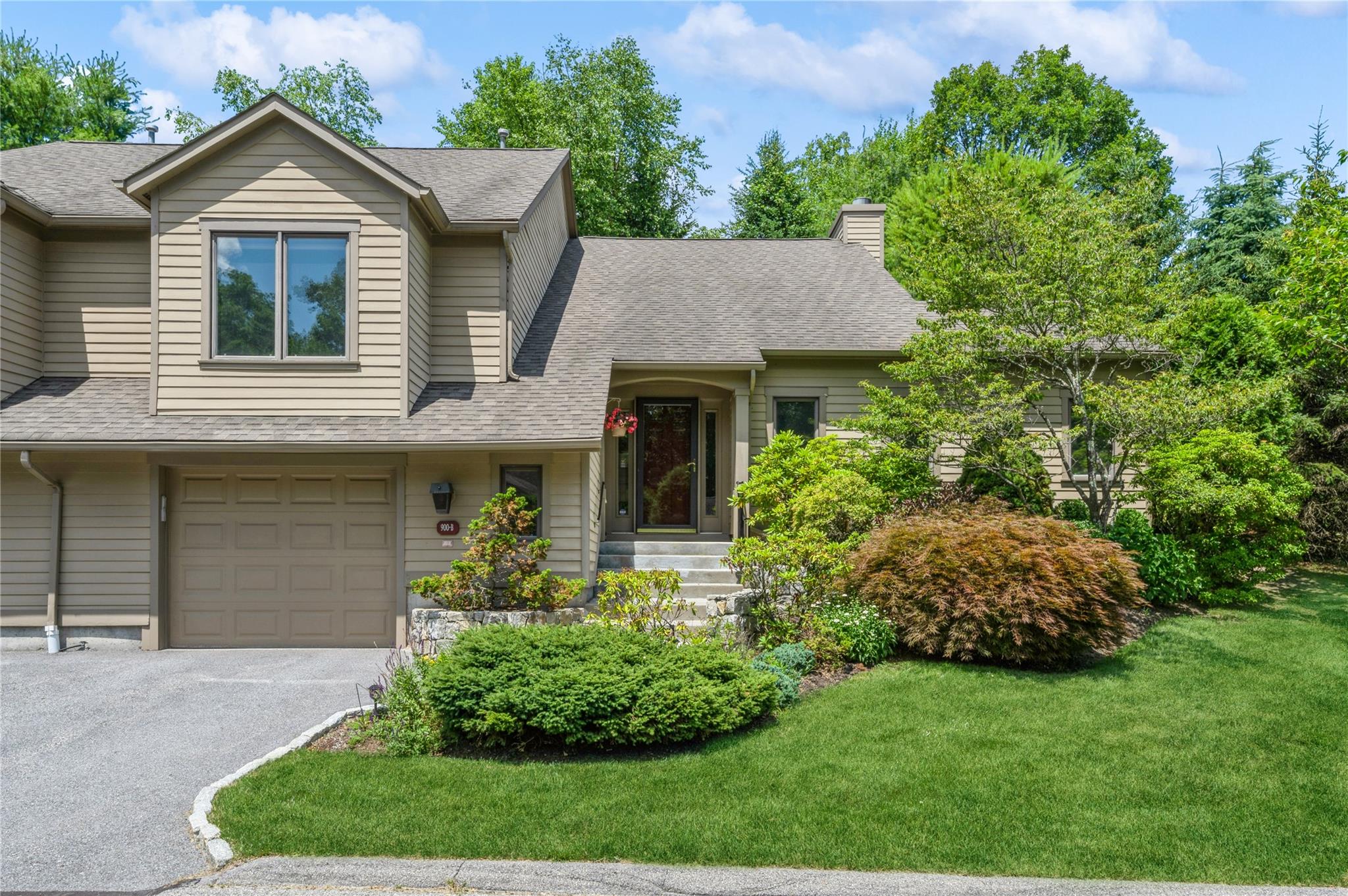 #1 photo, 900B Heritage Hills, Somers , NY 10589