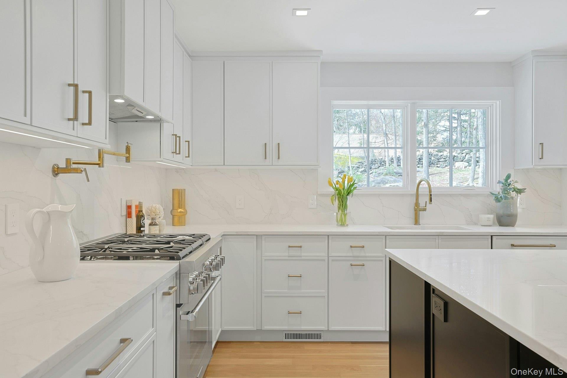 #12 photo, 1 Devoe Road, Armonk , NY 10504