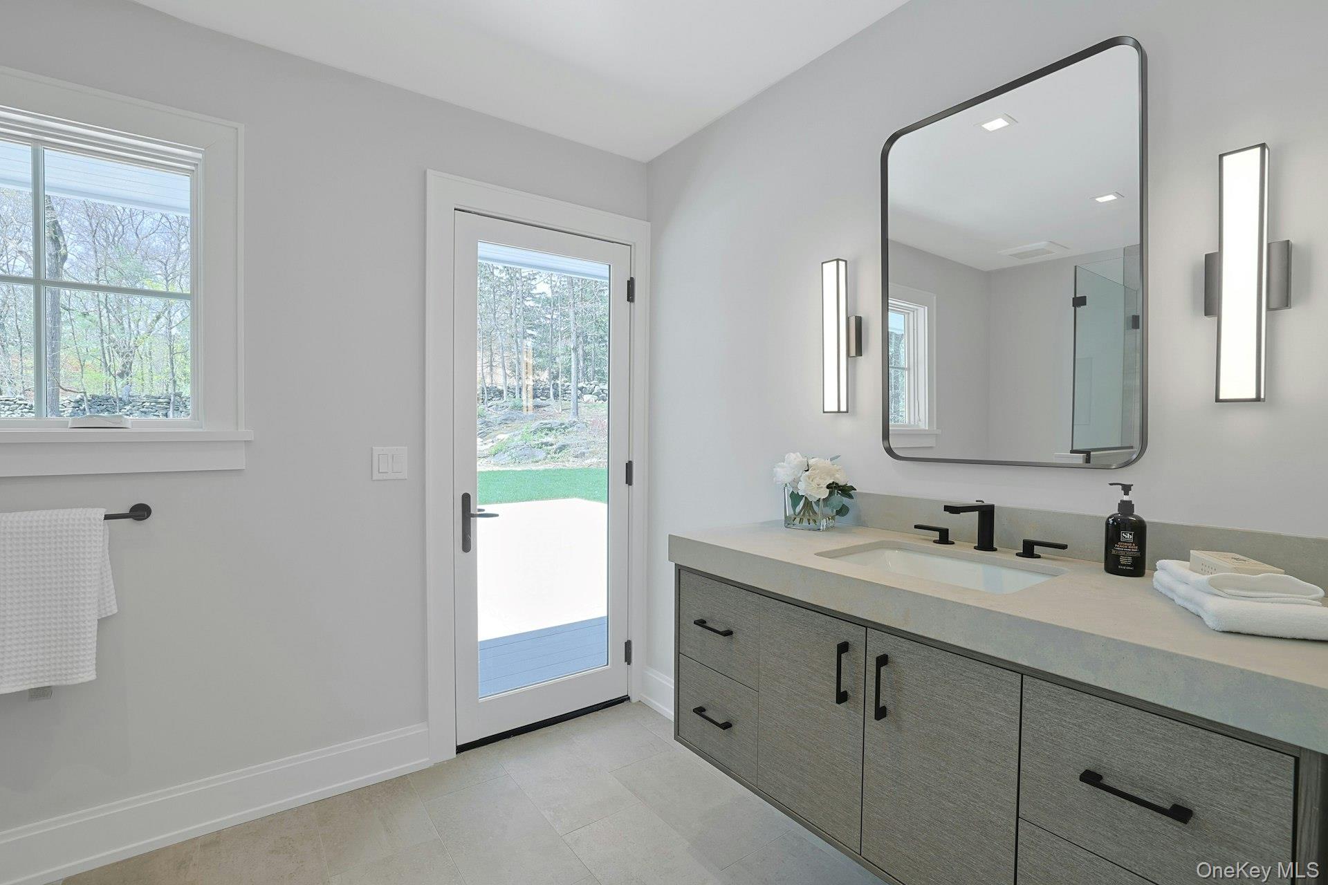 #17 photo, 1 Devoe Road, Armonk , NY 10504