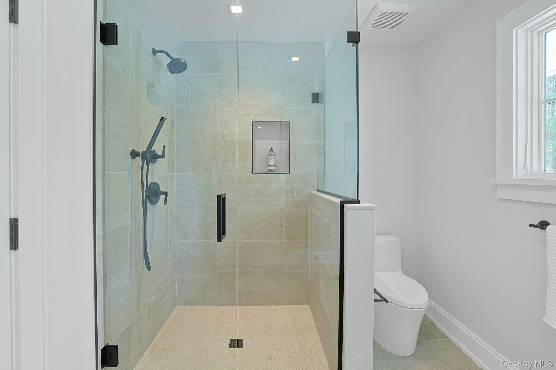 #18 photo, 1 Devoe Road, Armonk , NY 10504