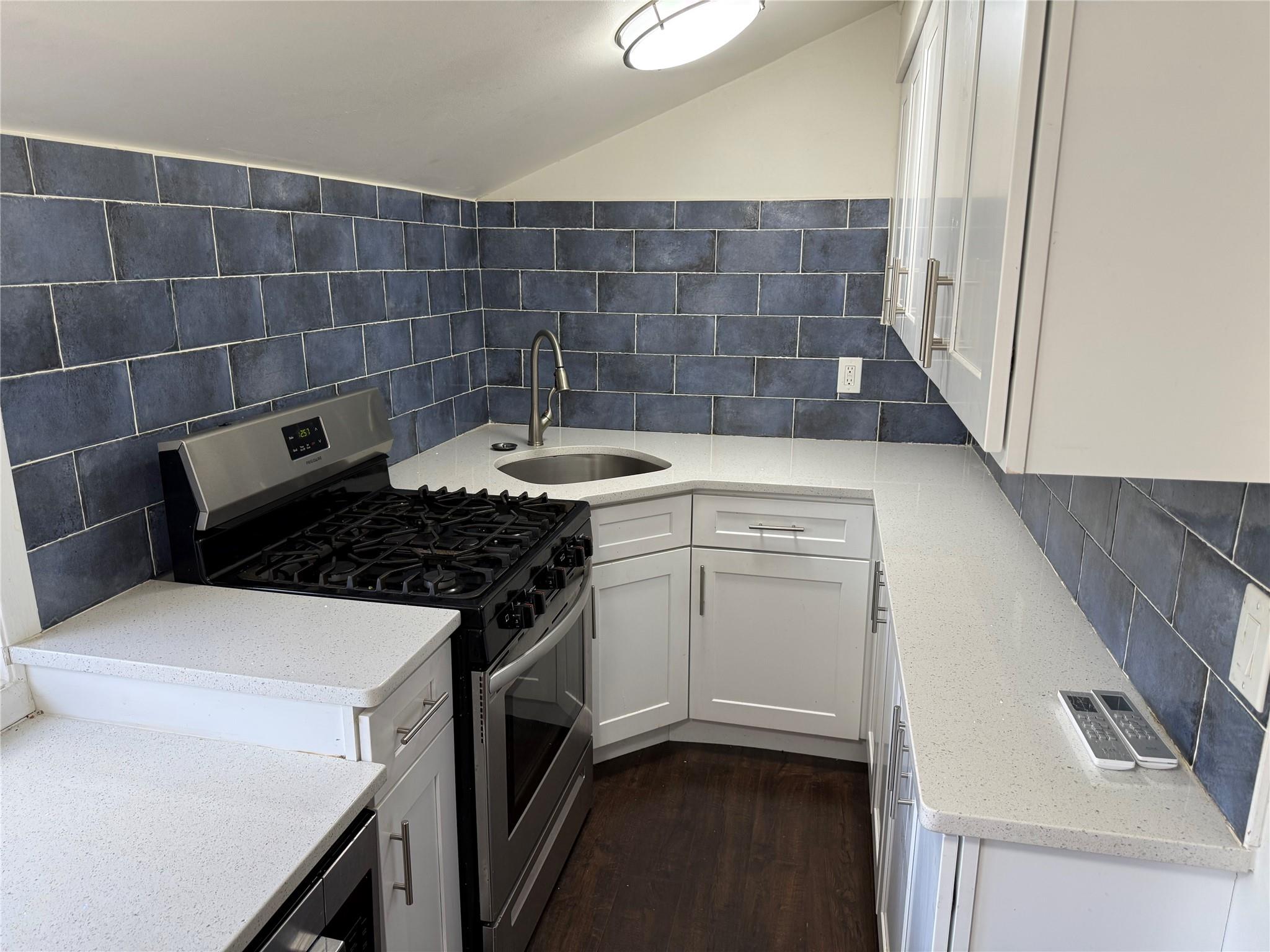 #1 photo, 523 Seventh Avenue, Pelham , NY 10803