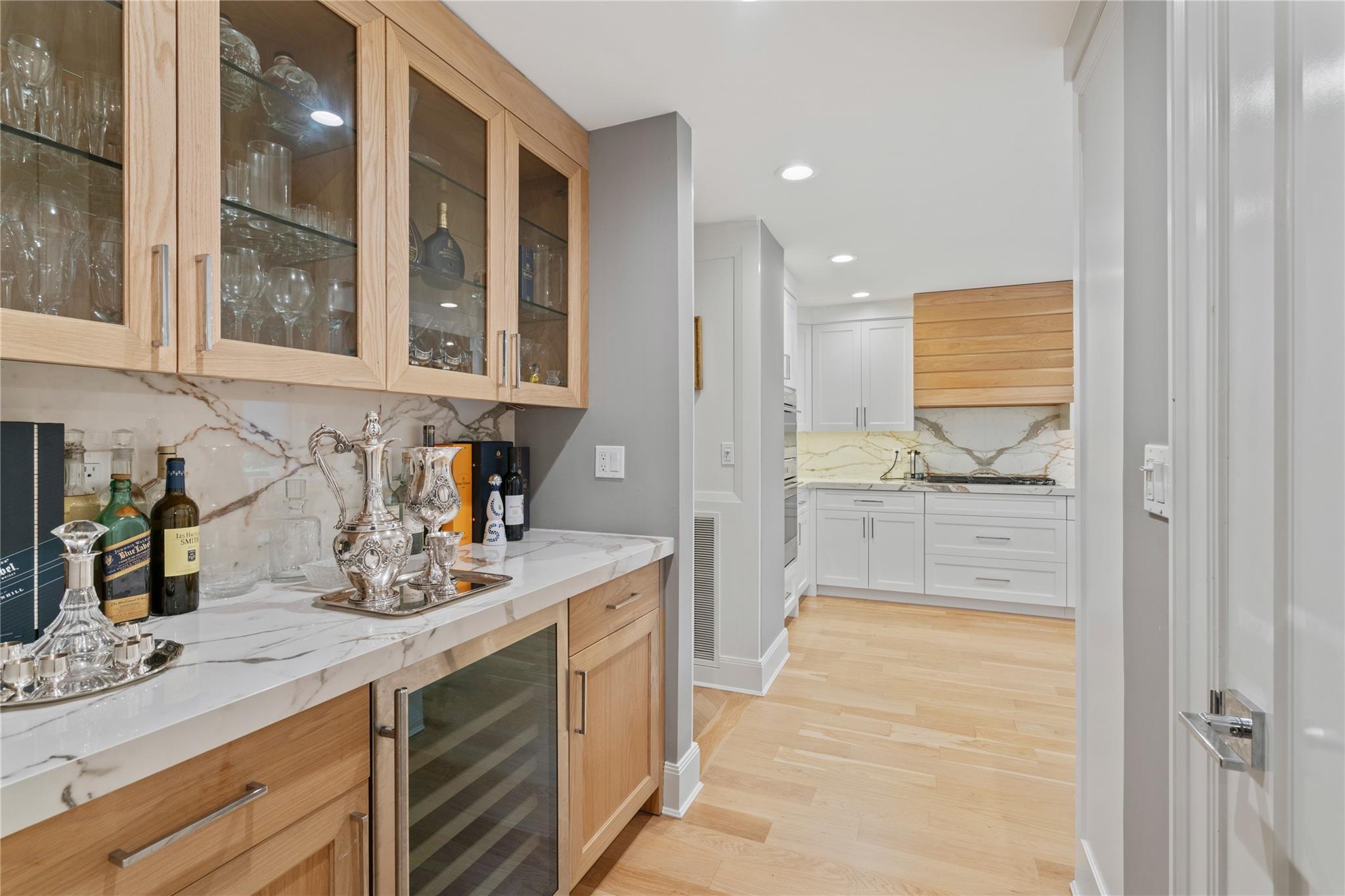 #13 photo, 63 Sutton Place, ナッソー郡 Manhasset , NY 11030