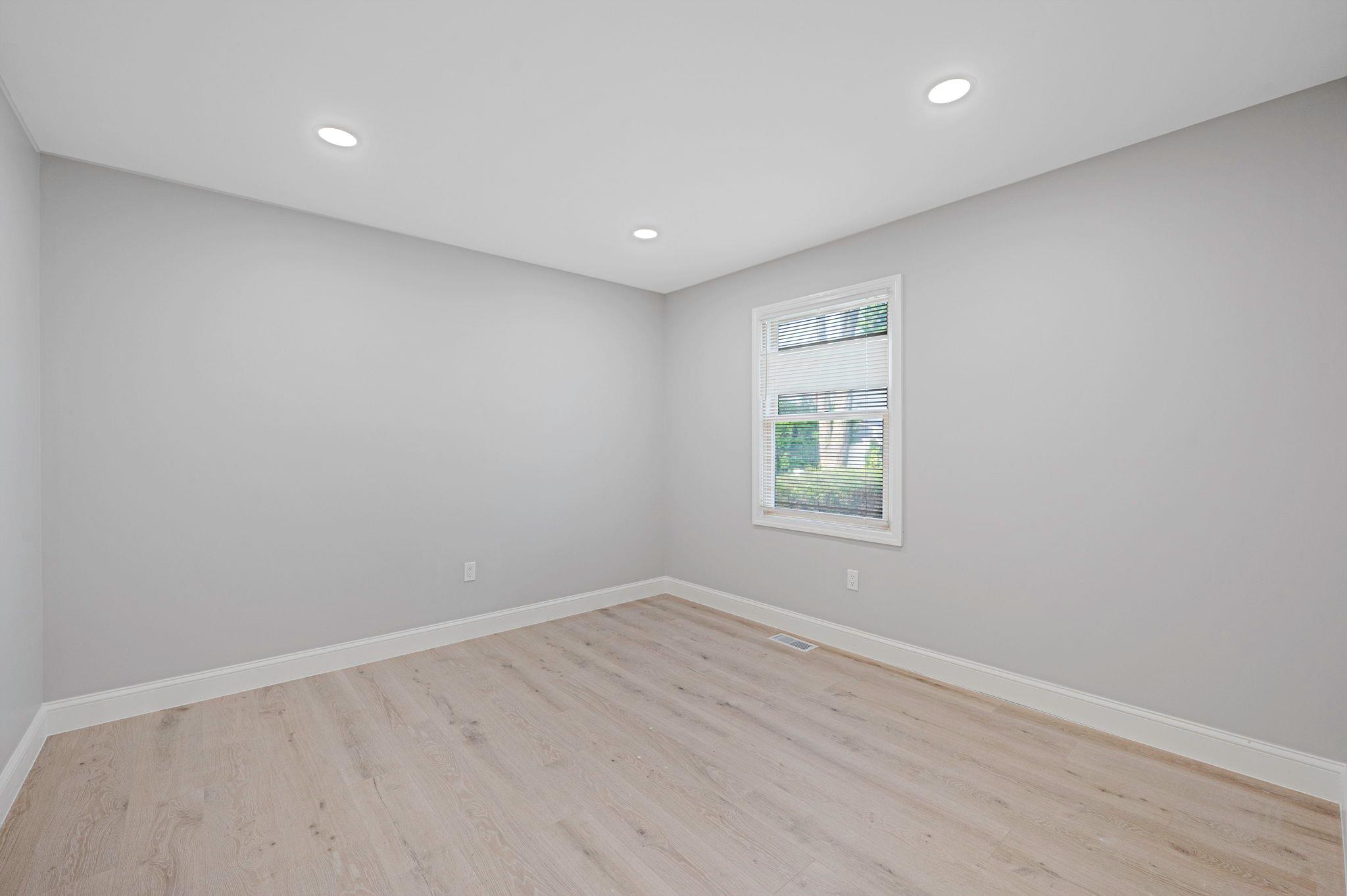 #14 photo, 49 Ronni Drive, 長島 East Meadow , NY 11554