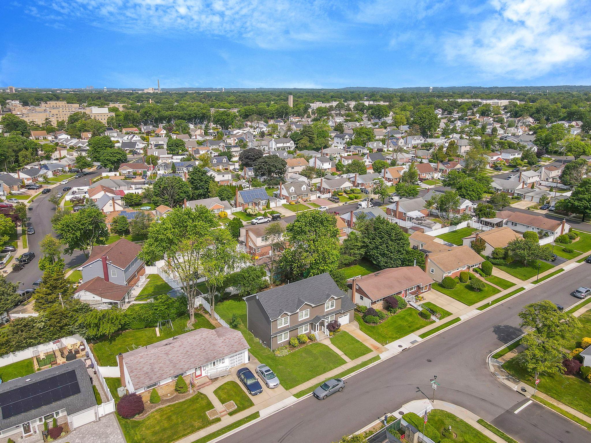 #2 photo, 49 Ronni Drive, 長島 East Meadow , NY 11554