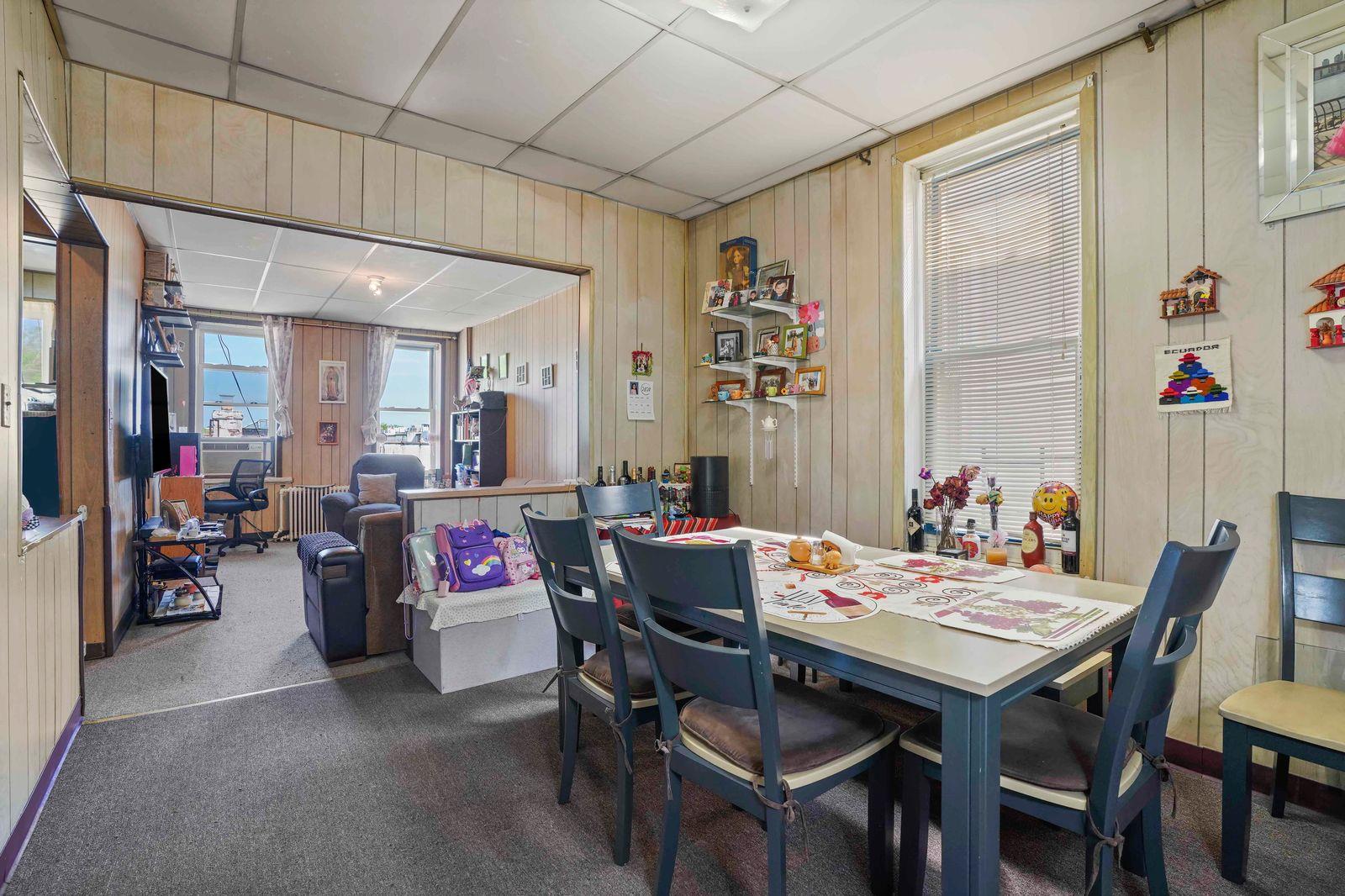 #16 photo, 67-03 Myrtle Avenue, クイーンズ区 Glendale , NY 11385