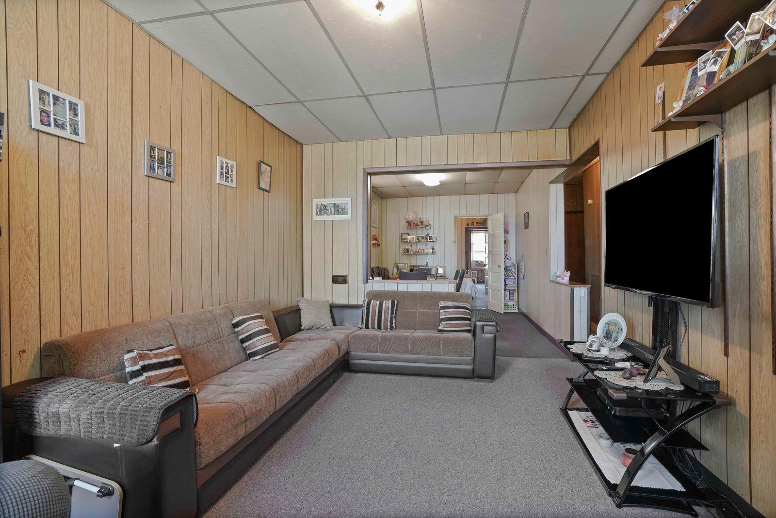 #17 photo, 67-03 Myrtle Avenue, クイーンズ区 Glendale , NY 11385